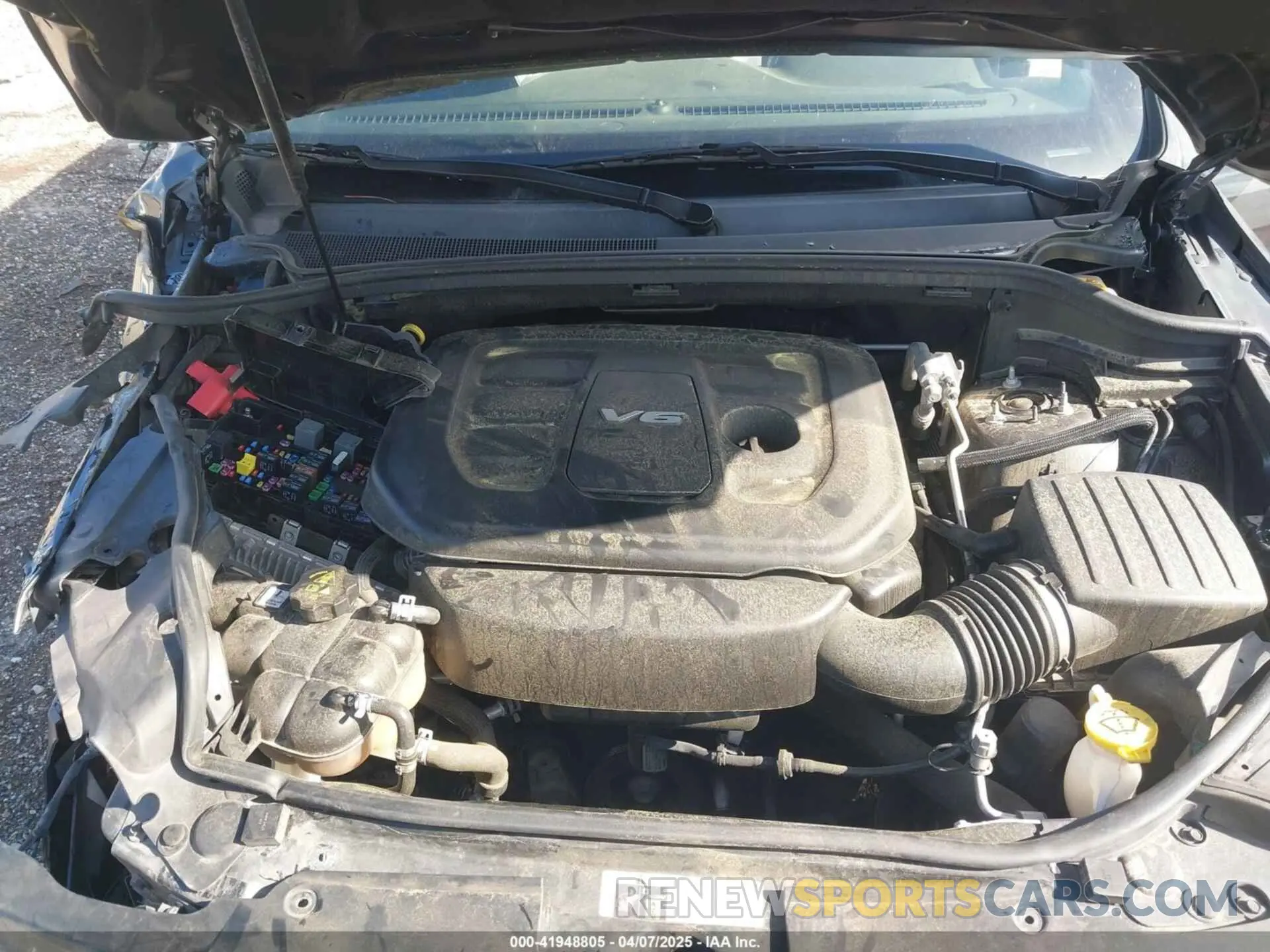 10 fotografías del automóvil dañado 1C4RJFBG6KC538995 JEEP GRAND CHEROKEE 2019