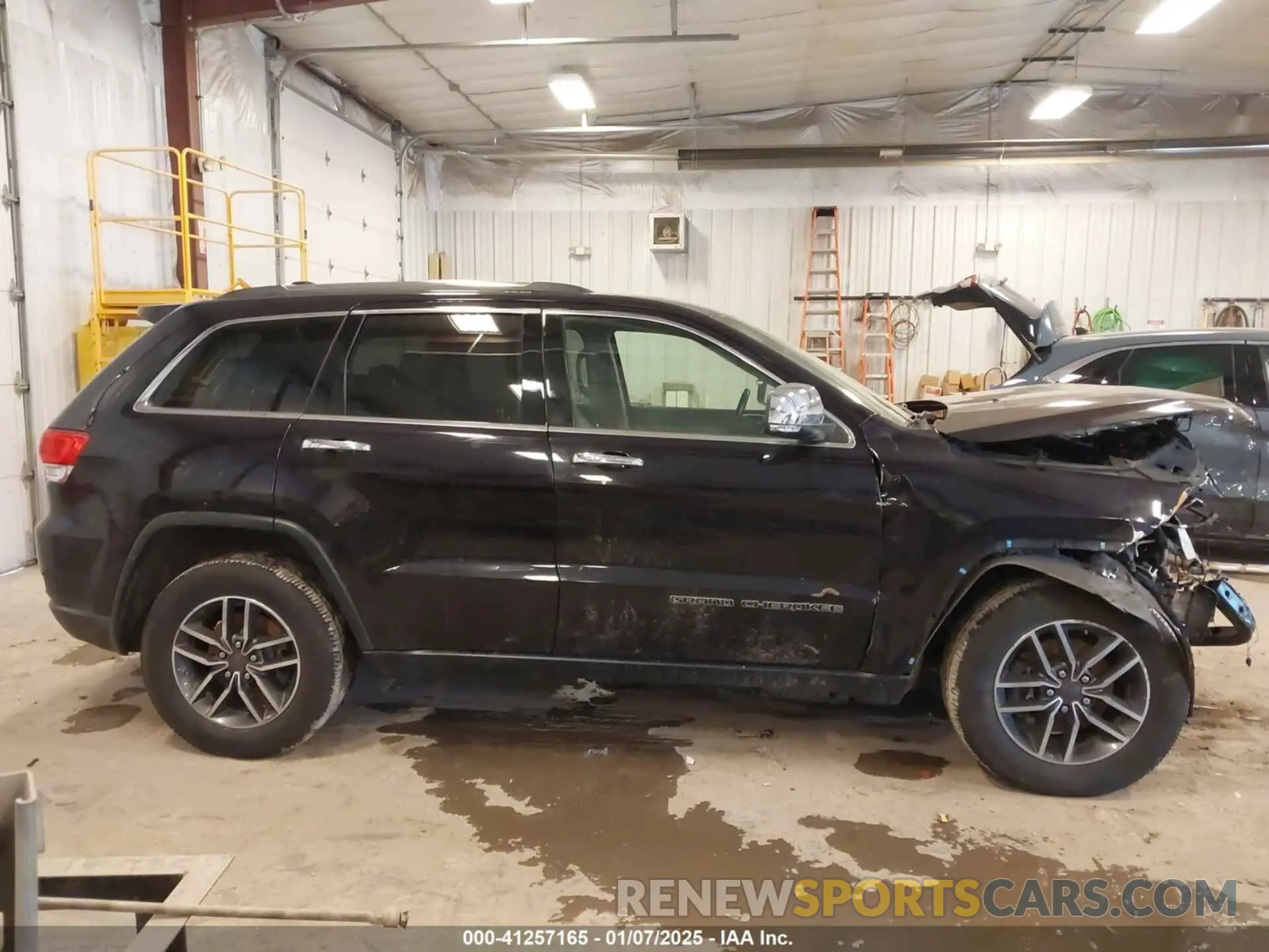 13 fotografías del automóvil dañado 1C4RJFBG6KC611962 JEEP GRAND CHEROKEE 2019