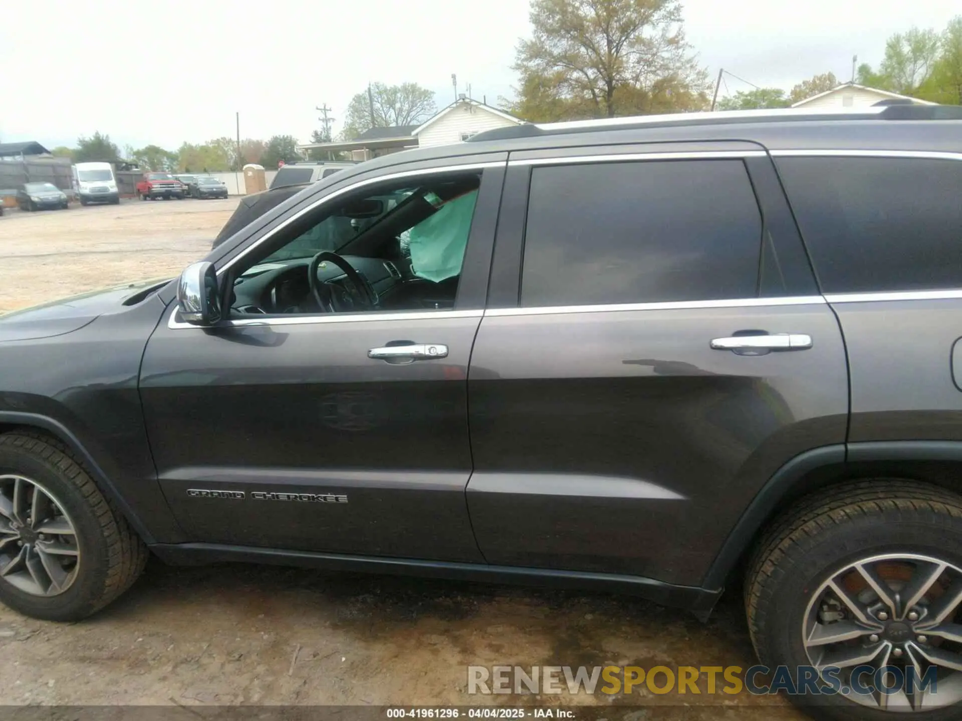 14 fotografías del automóvil dañado 1C4RJFBG6KC784154 JEEP GRAND CHEROKEE 2019