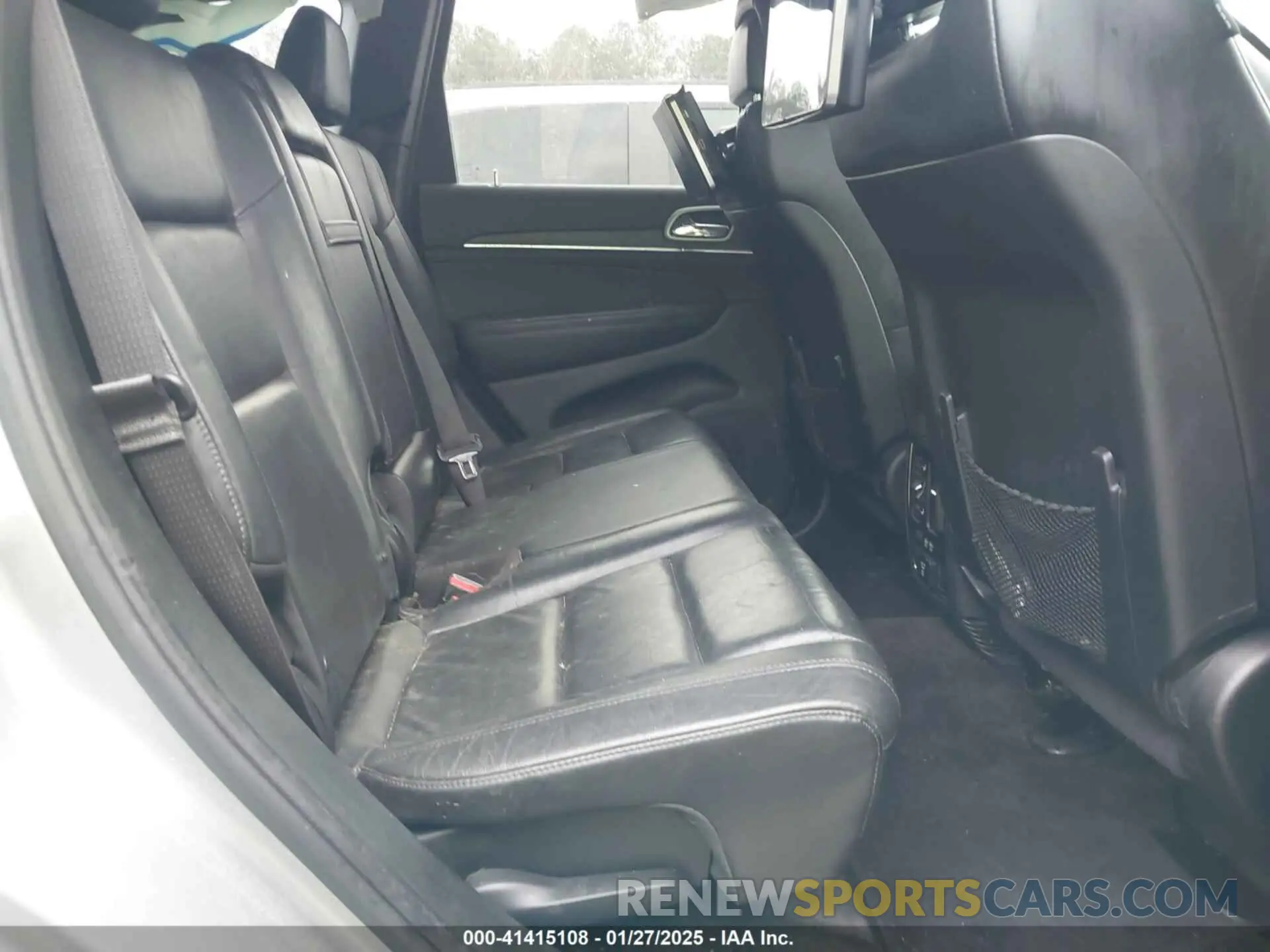 8 fotografías del automóvil dañado 1C4RJFBG7KC568197 JEEP GRAND CHEROKEE 2019