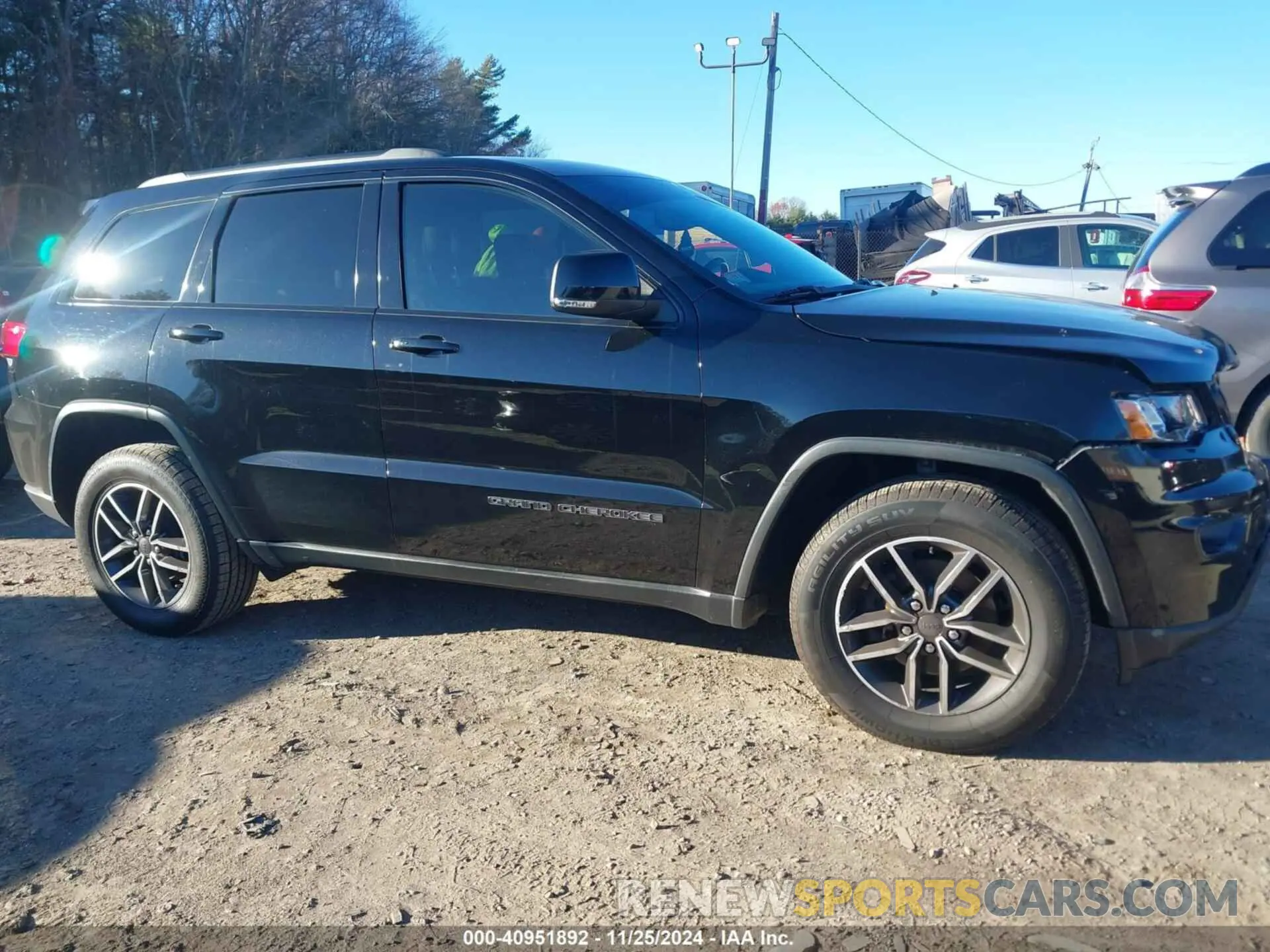 13 fotografías del automóvil dañado 1C4RJFBG7KC674990 JEEP GRAND CHEROKEE 2019