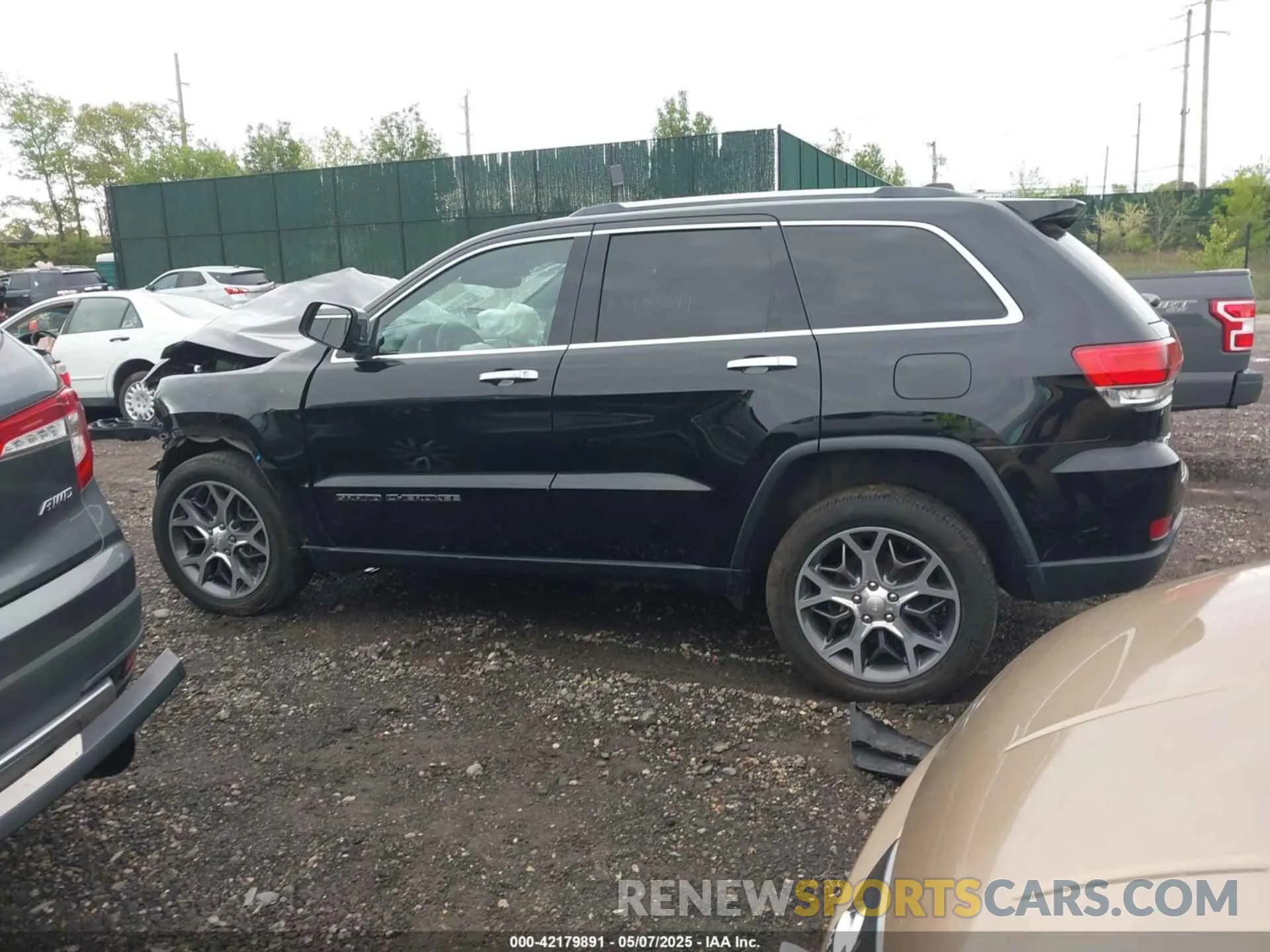 14 fotografías del automóvil dañado 1C4RJFBG7KC815704 JEEP GRAND CHEROKEE 2019