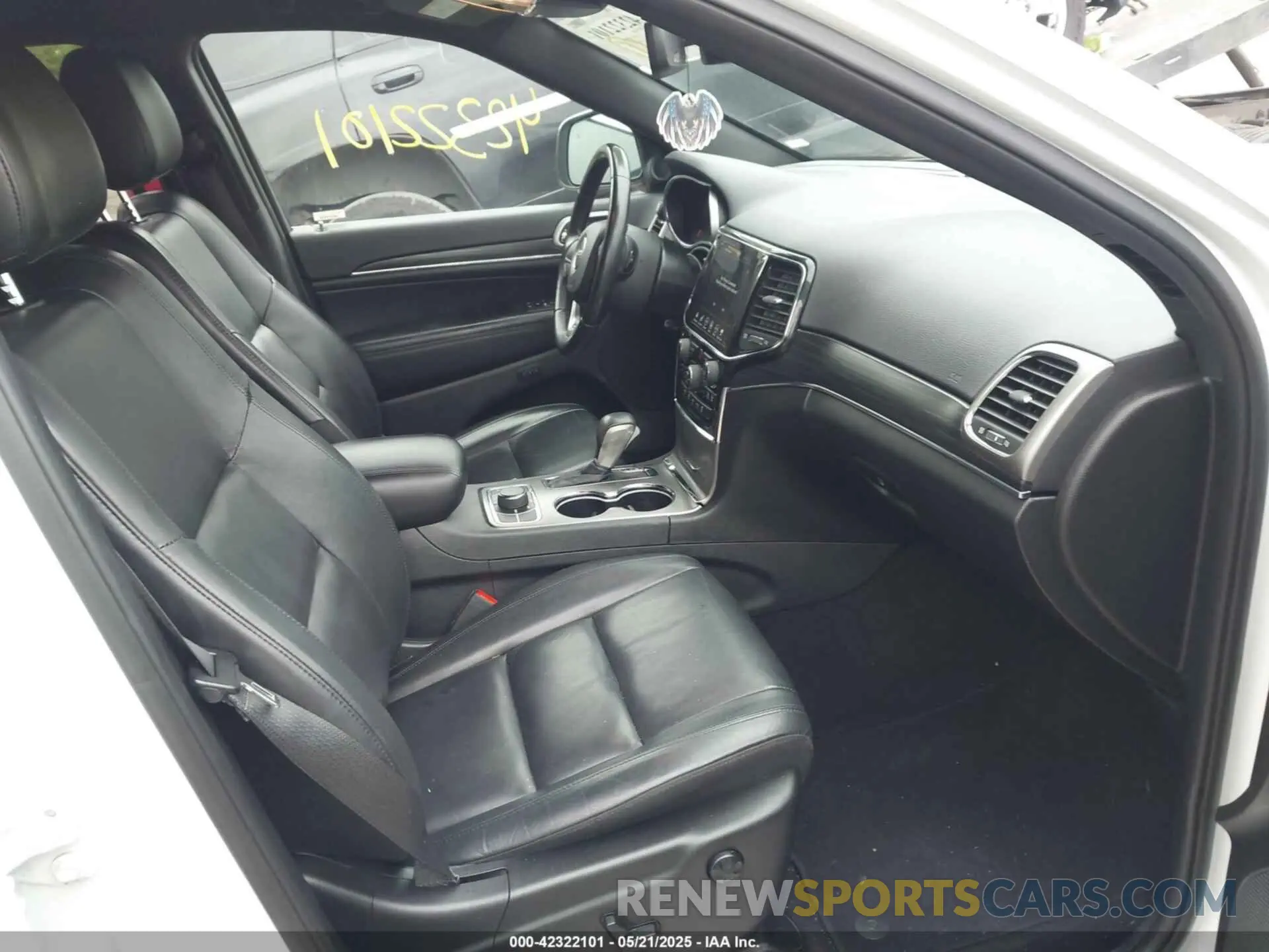 5 fotografías del automóvil dañado 1C4RJFBG9KC746031 JEEP GRAND CHEROKEE 2019