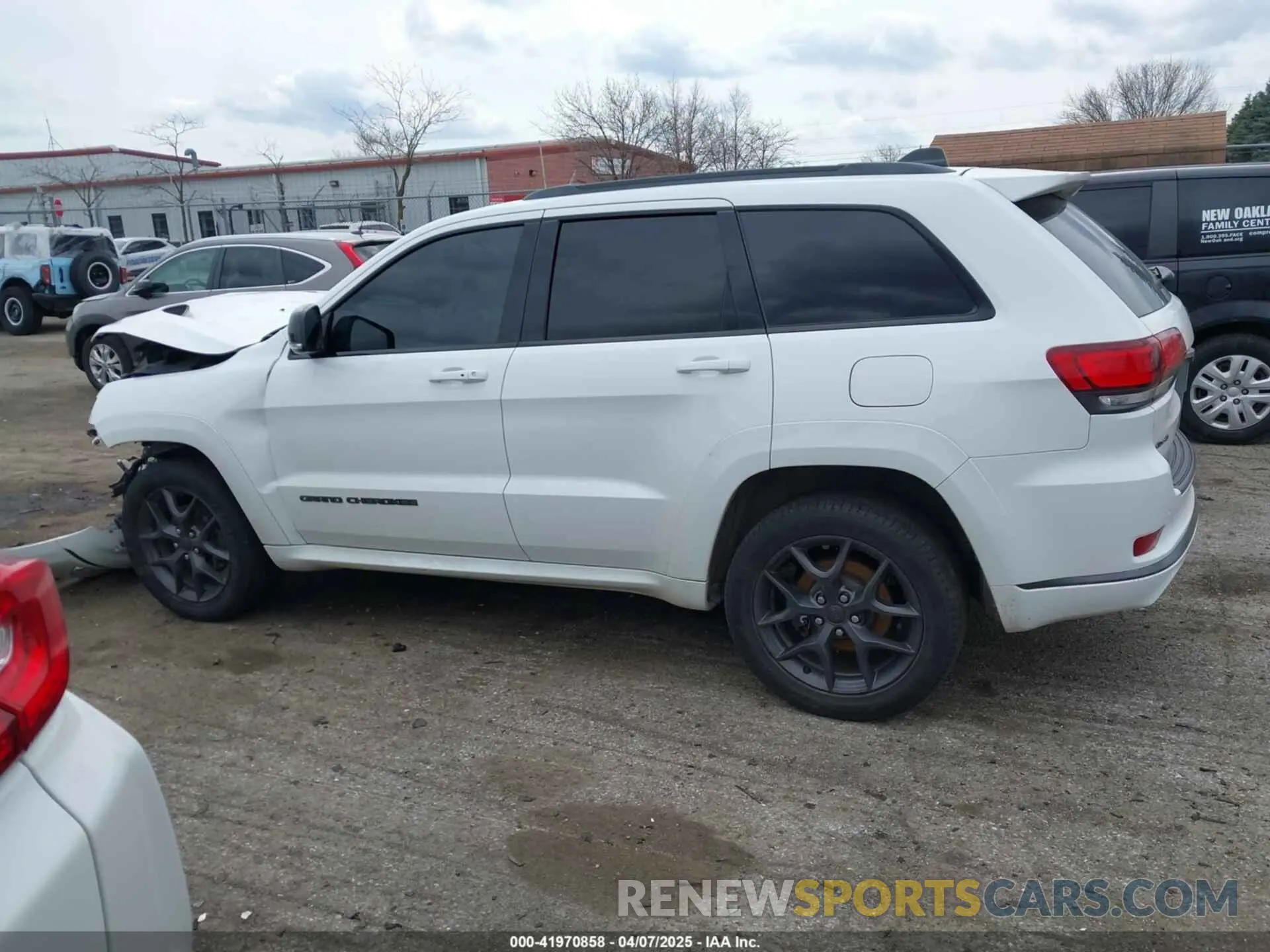 14 fotografías del automóvil dañado 1C4RJFBG9KC773620 JEEP GRAND CHEROKEE 2019
