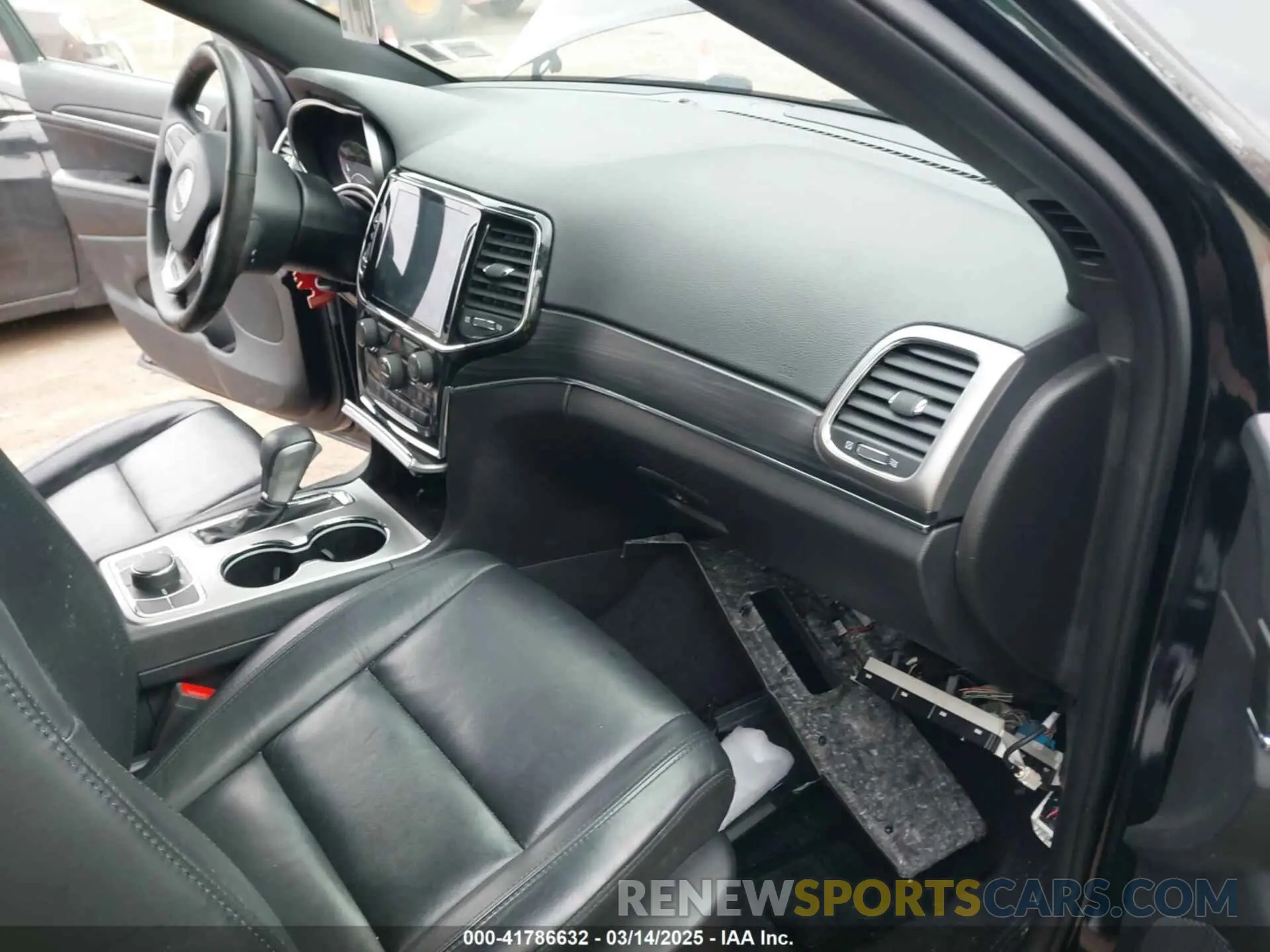 5 fotografías del automóvil dañado 1C4RJFBGXKC526512 JEEP GRAND CHEROKEE 2019