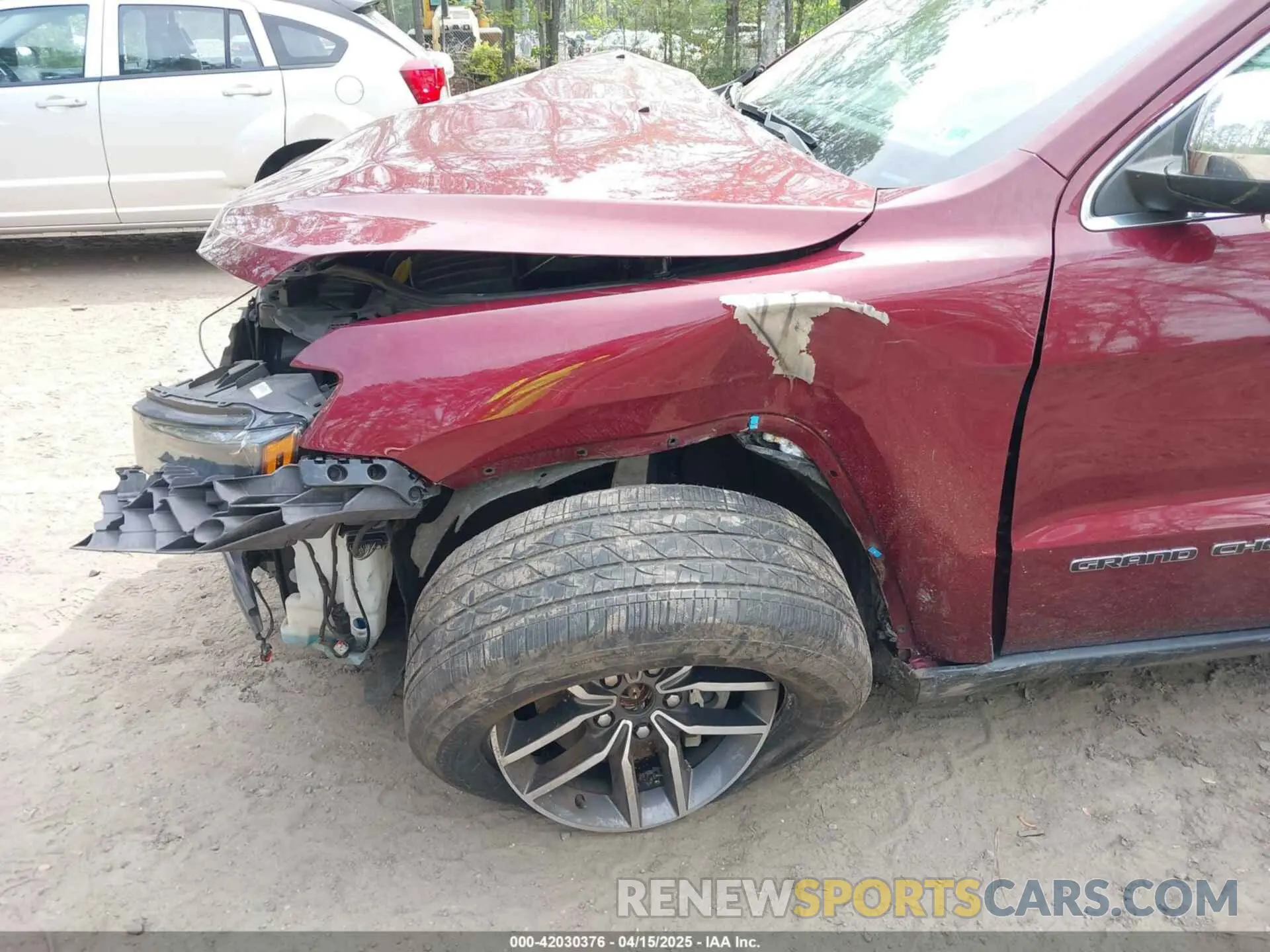 18 fotografías del automóvil dañado 1C4RJFBGXKC627307 JEEP GRAND CHEROKEE 2019