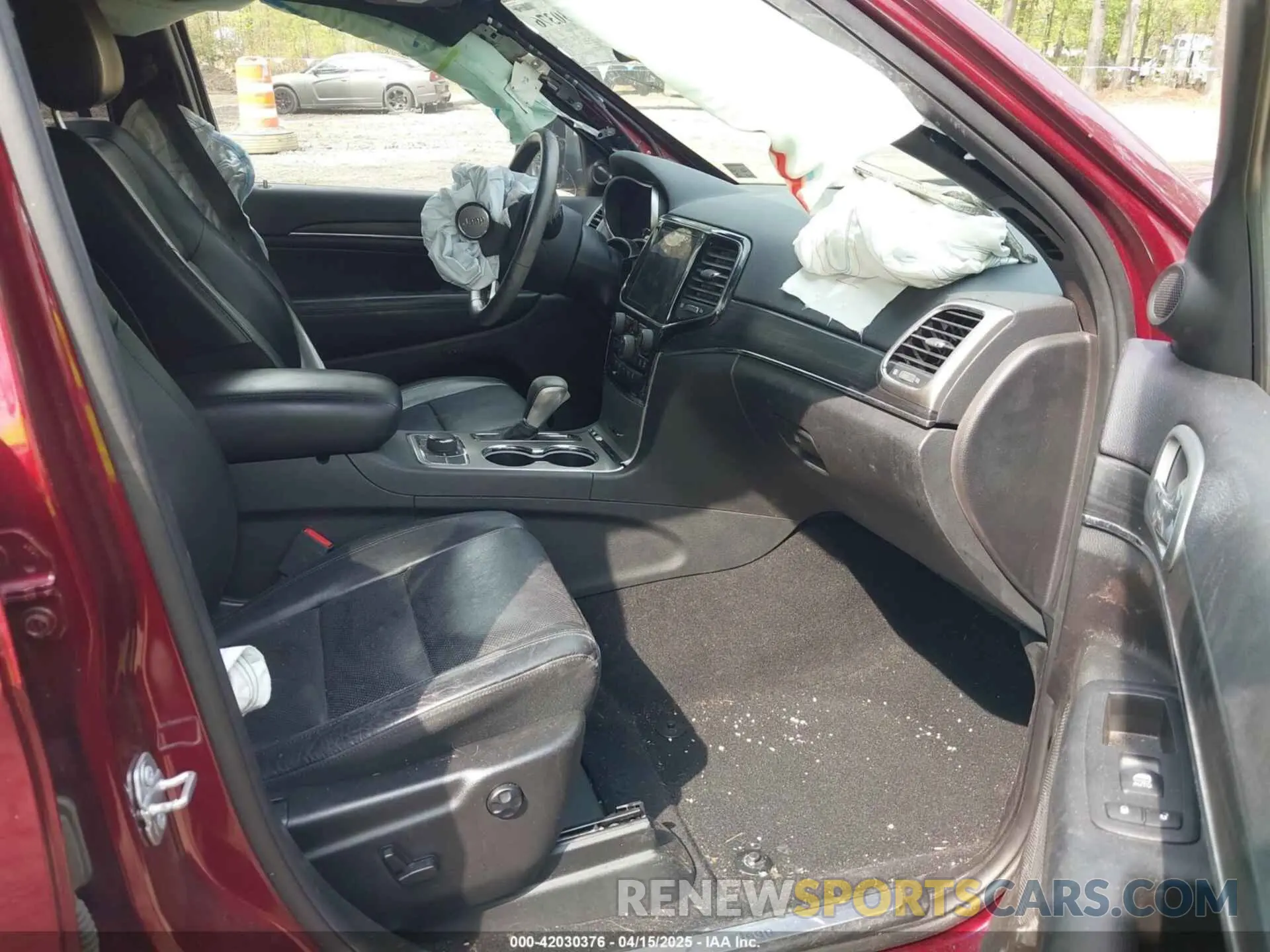 5 fotografías del automóvil dañado 1C4RJFBGXKC627307 JEEP GRAND CHEROKEE 2019