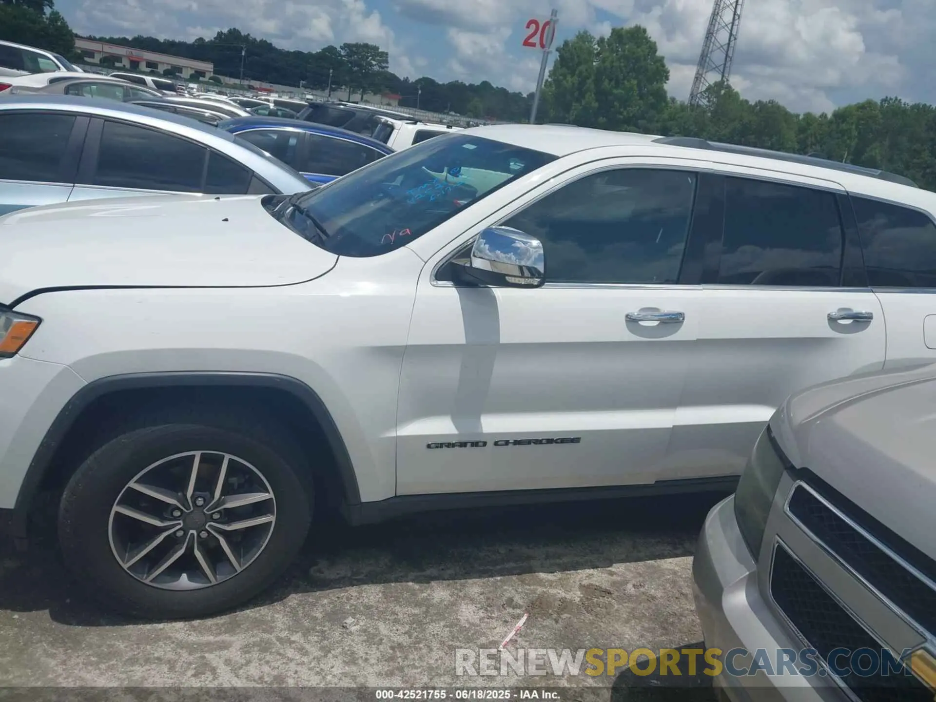 12 fotografías del automóvil dañado 1C4RJFBGXKC665815 JEEP GRAND CHEROKEE 2019