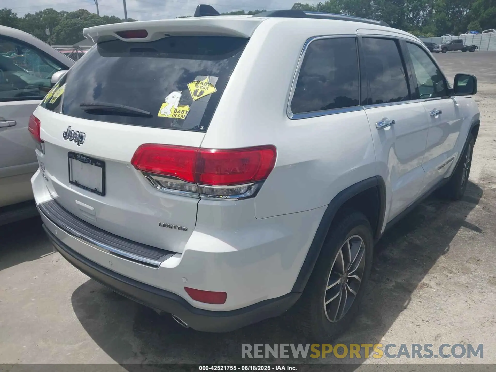 4 fotografías del automóvil dañado 1C4RJFBGXKC665815 JEEP GRAND CHEROKEE 2019
