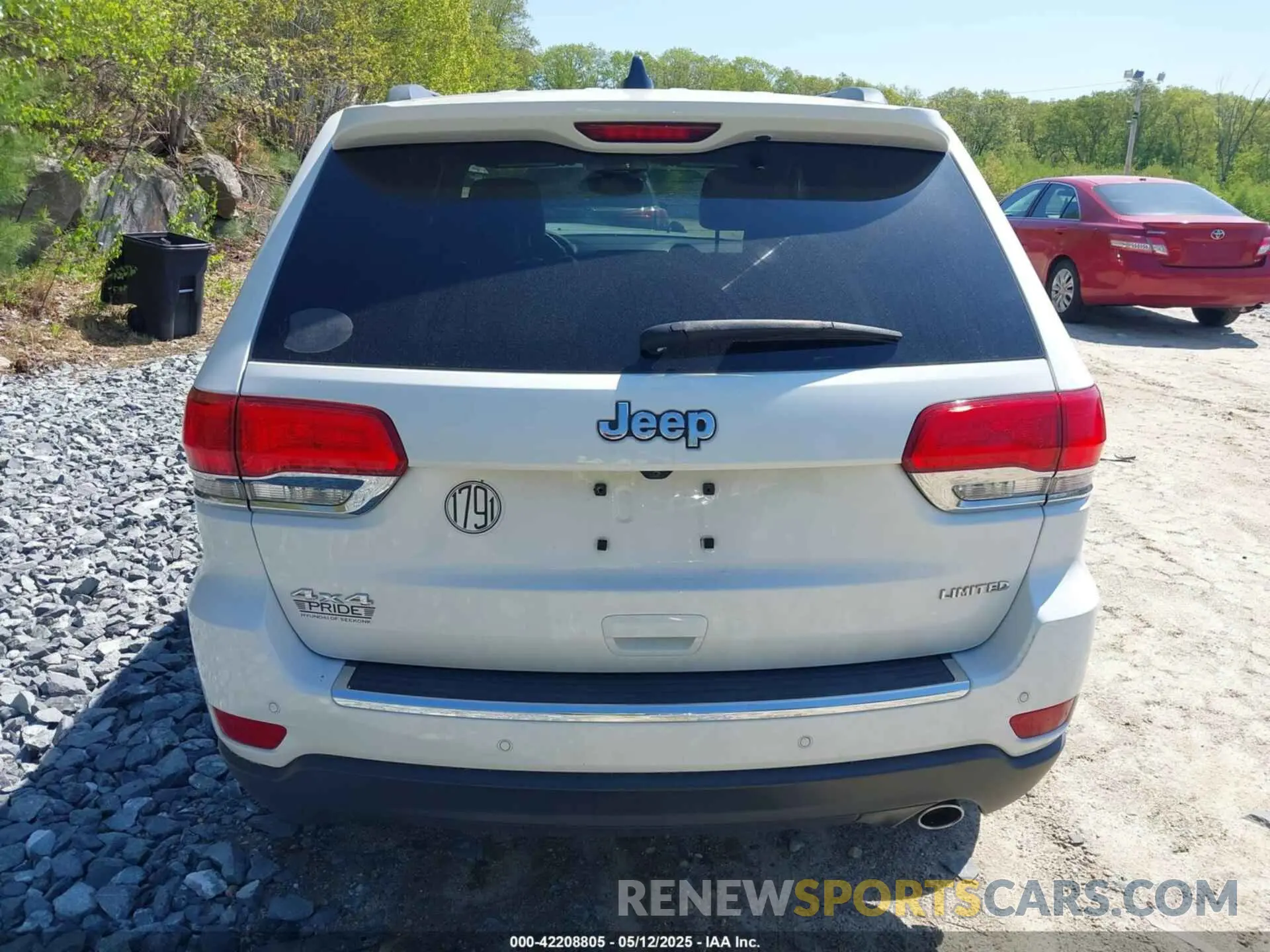 16 fotografías del automóvil dañado 1C4RJFBGXKC695297 JEEP GRAND CHEROKEE 2019