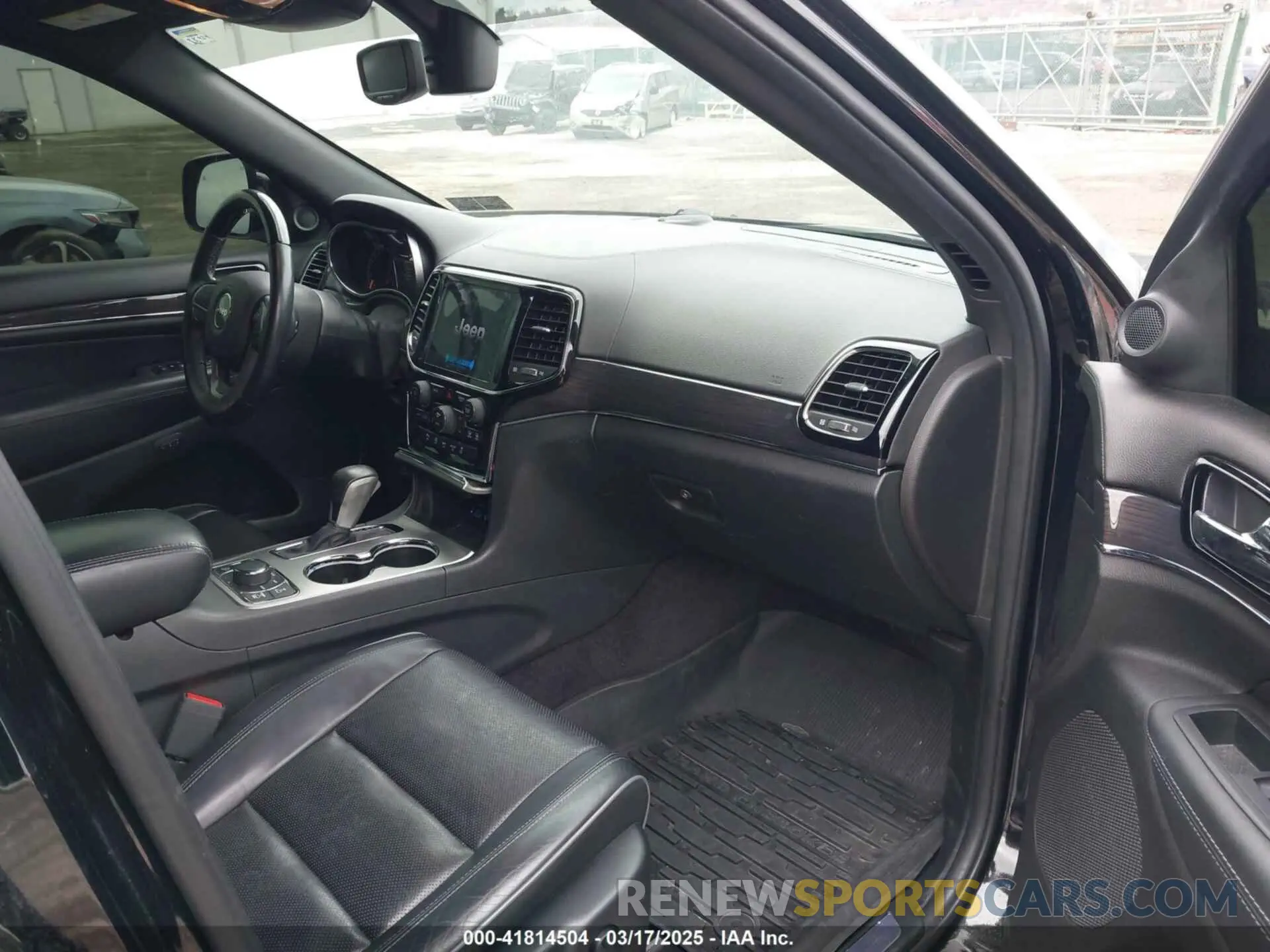 5 fotografías del automóvil dañado 1C4RJFCG0KC554110 JEEP GRAND CHEROKEE 2019