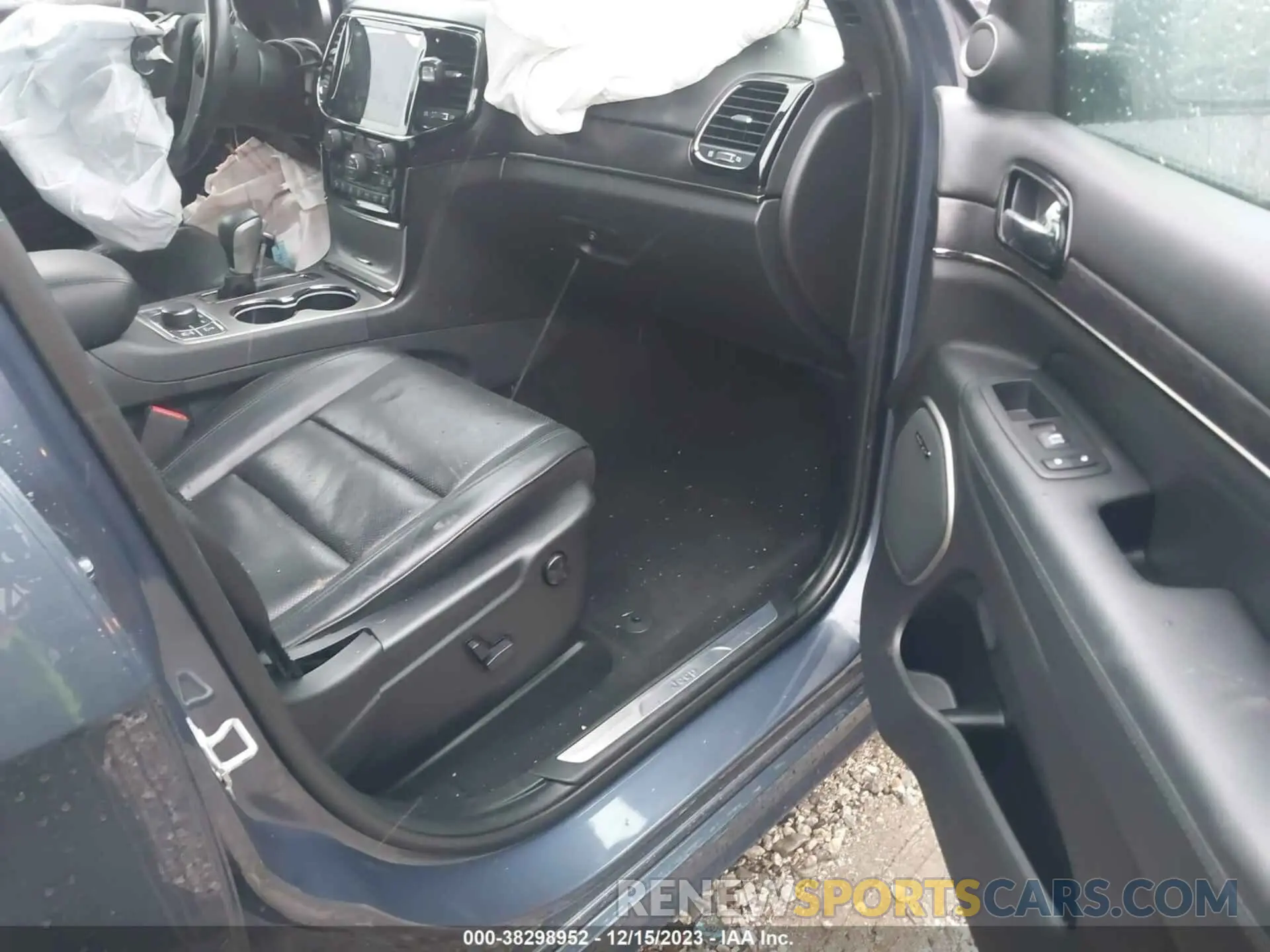 5 fotografías del automóvil dañado 1C4RJFCG0KC785539 JEEP GRAND CHEROKEE 2019