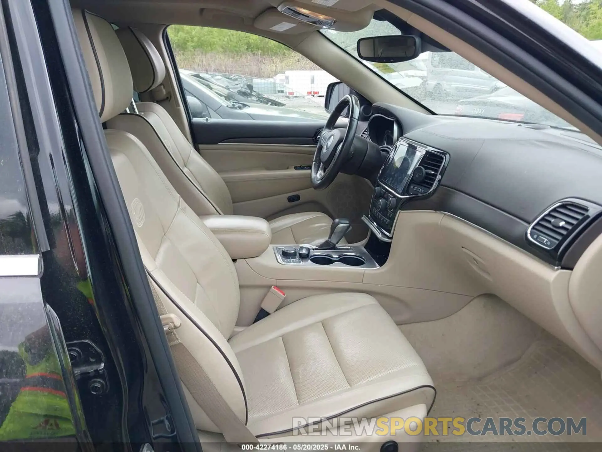 5 fotografías del automóvil dañado 1C4RJFCG2KC591143 JEEP GRAND CHEROKEE 2019