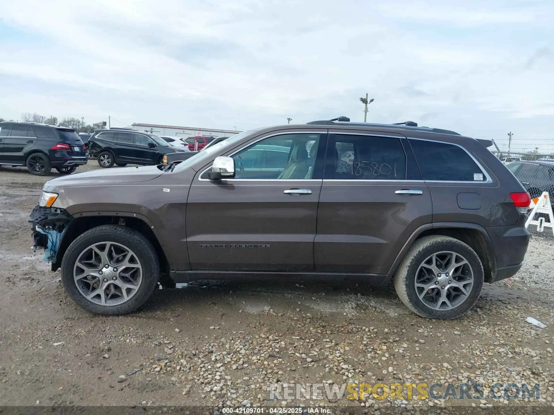 15 fotografías del automóvil dañado 1C4RJFCG6KC804739 JEEP GRAND CHEROKEE 2019