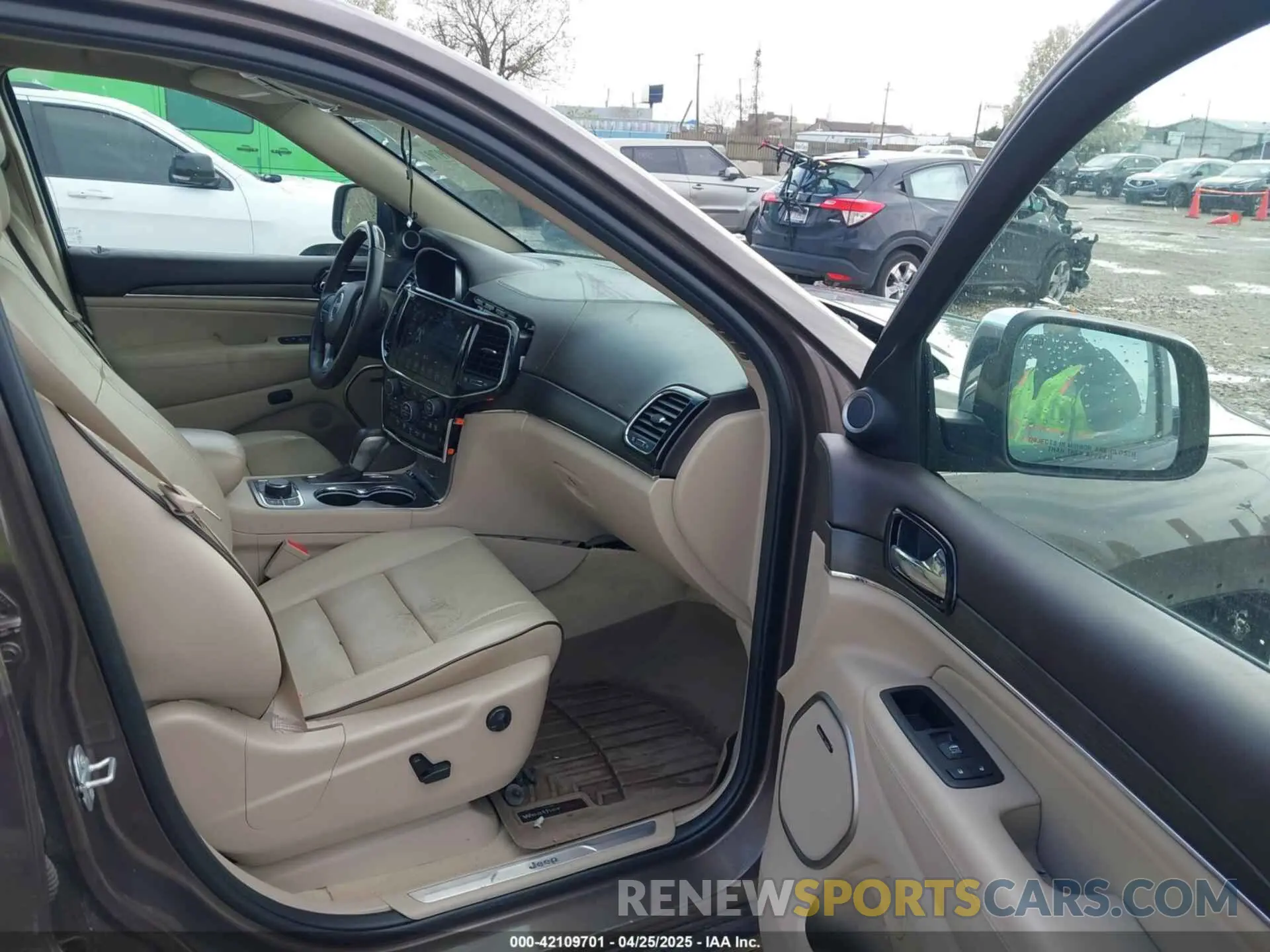 5 fotografías del automóvil dañado 1C4RJFCG6KC804739 JEEP GRAND CHEROKEE 2019