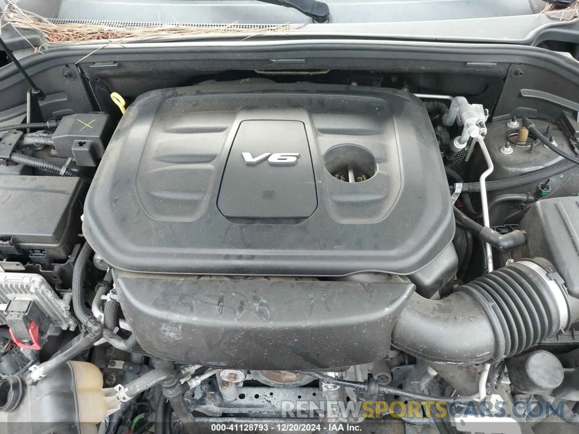 10 fotografías del automóvil dañado 1C4RJFCG9KC566594 JEEP GRAND CHEROKEE 2019