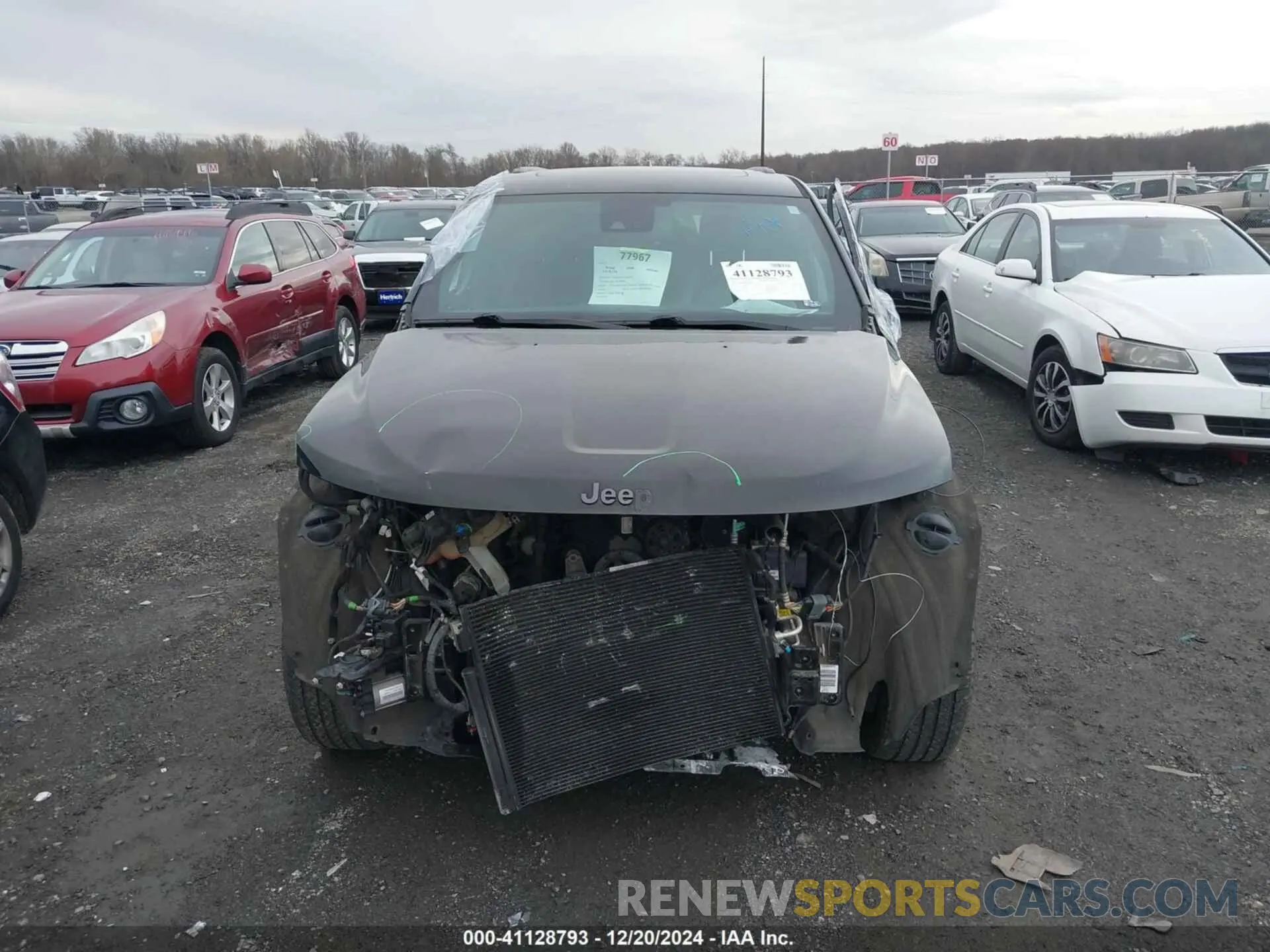 12 fotografías del automóvil dañado 1C4RJFCG9KC566594 JEEP GRAND CHEROKEE 2019