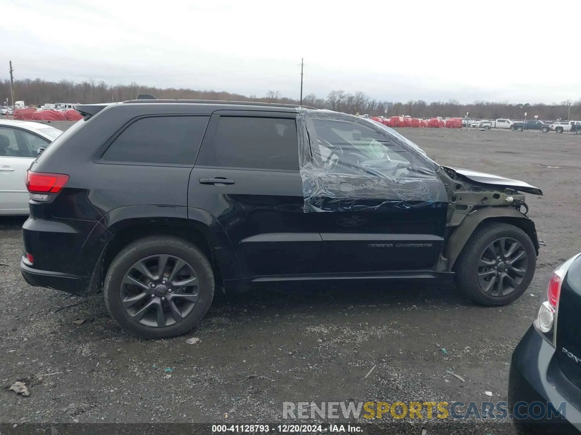13 fotografías del automóvil dañado 1C4RJFCG9KC566594 JEEP GRAND CHEROKEE 2019