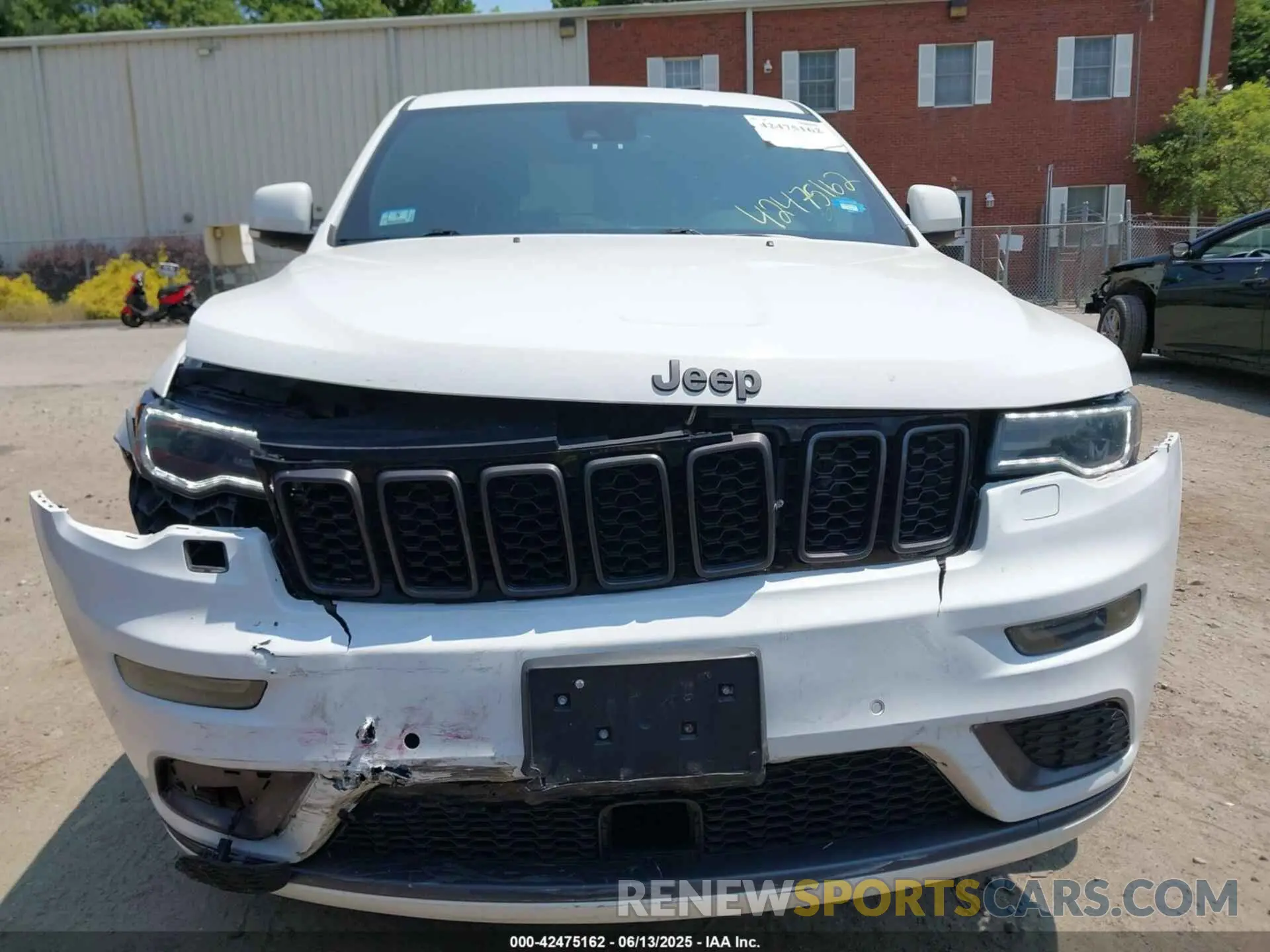 12 fotografías del automóvil dañado 1C4RJFCGXKC703722 JEEP GRAND CHEROKEE 2019