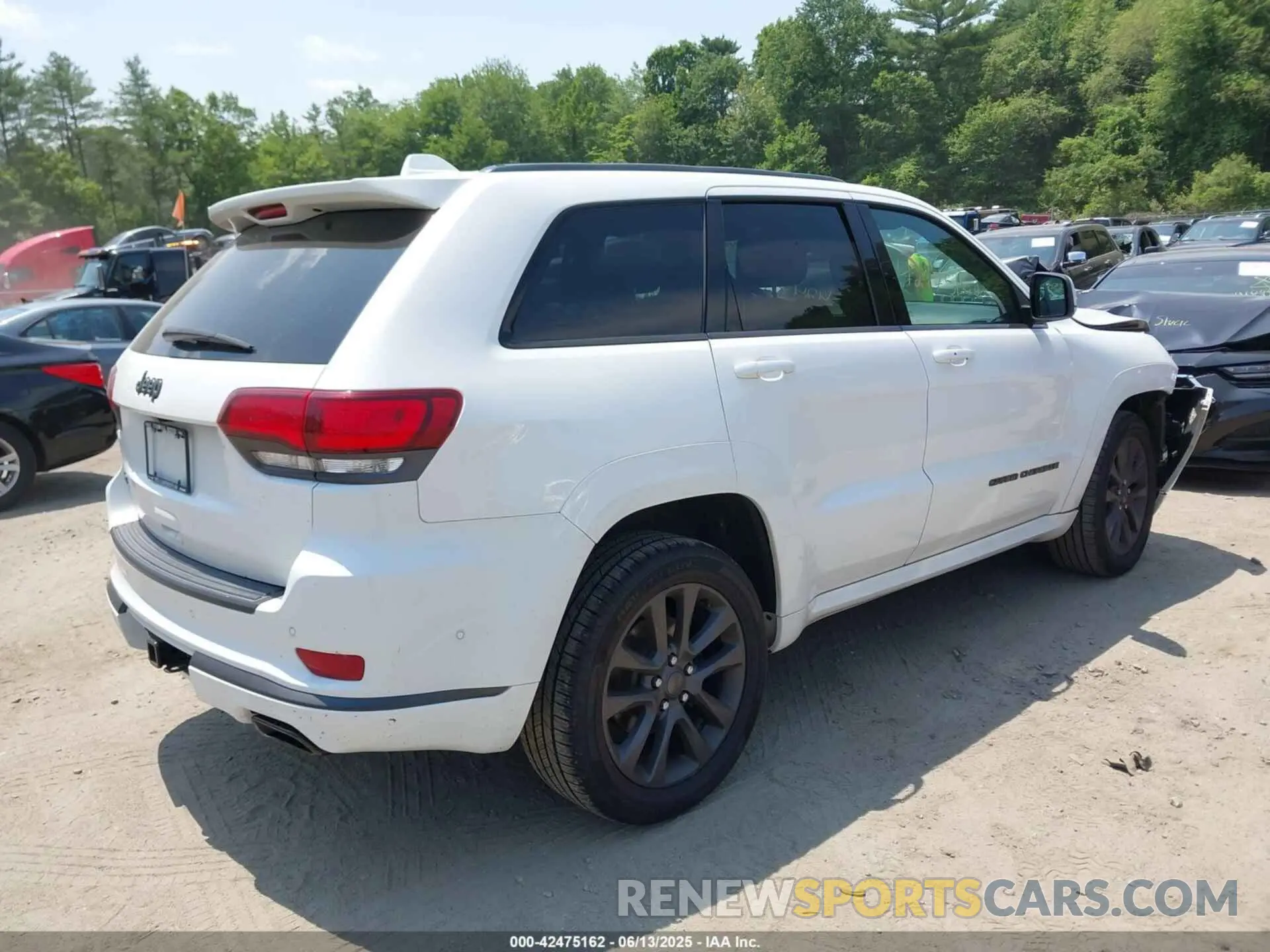 4 fotografías del automóvil dañado 1C4RJFCGXKC703722 JEEP GRAND CHEROKEE 2019