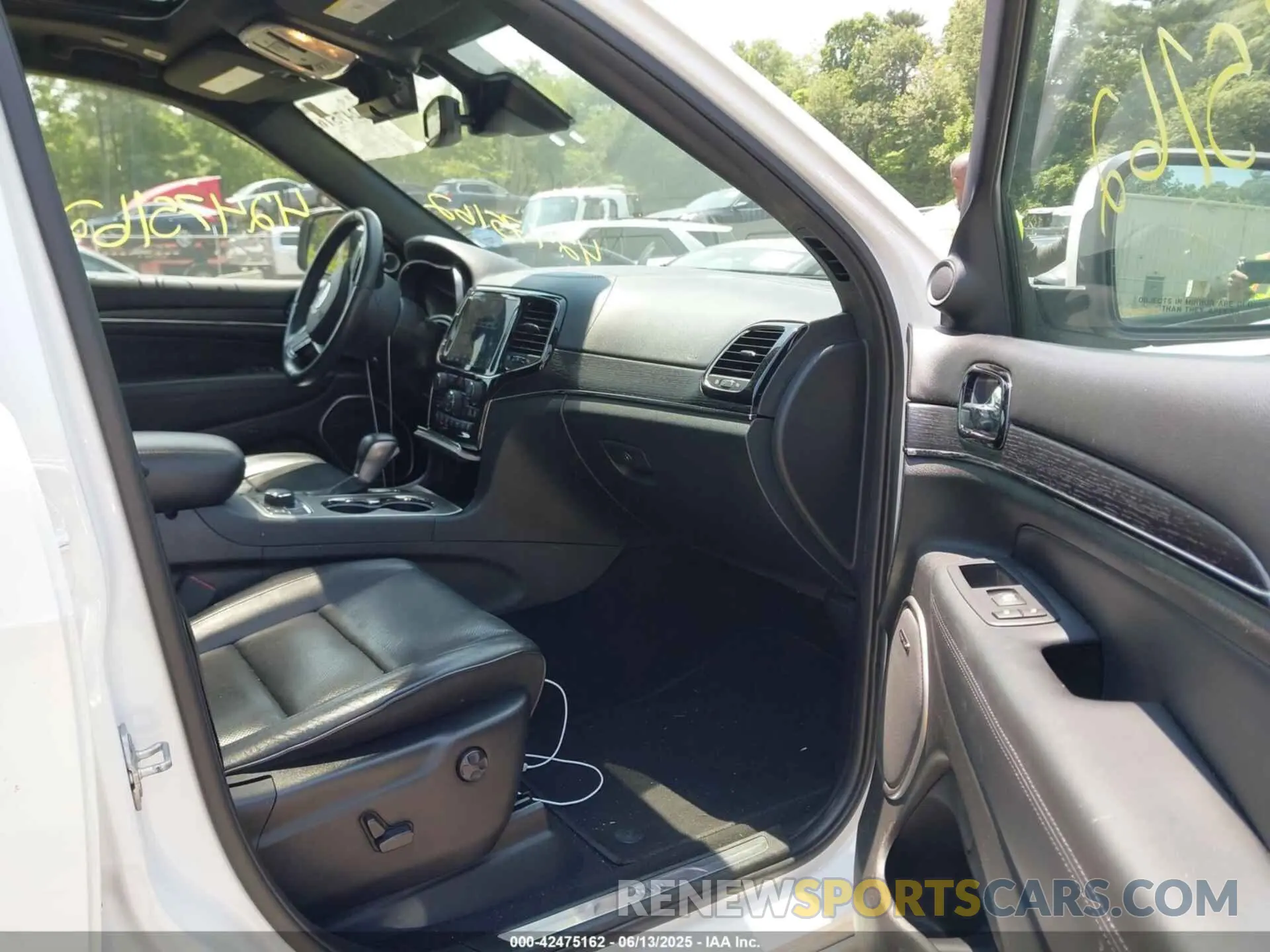 5 fotografías del automóvil dañado 1C4RJFCGXKC703722 JEEP GRAND CHEROKEE 2019