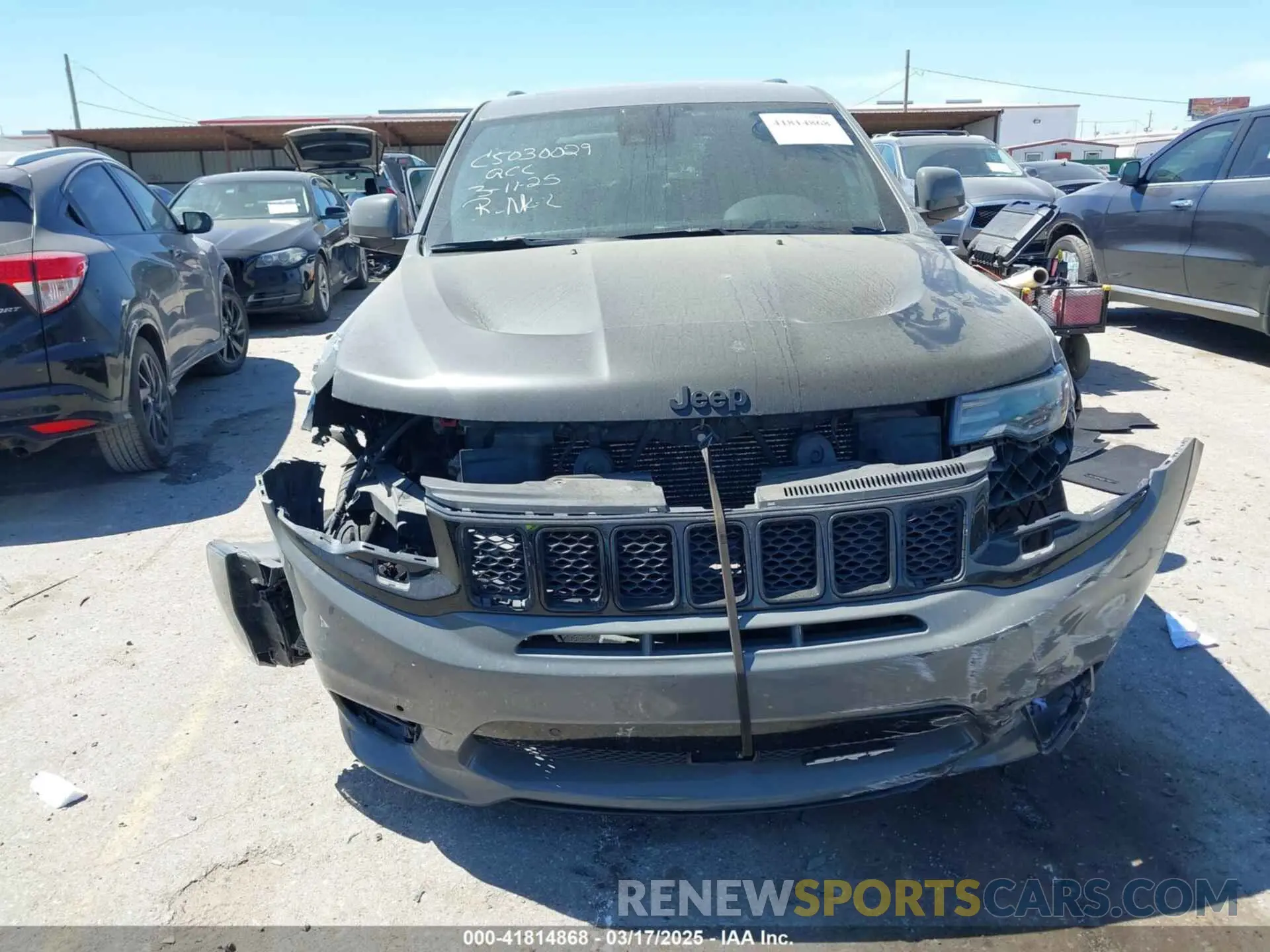 12 fotografías del automóvil dañado 1C4RJFDJ5KC758685 JEEP GRAND CHEROKEE 2019