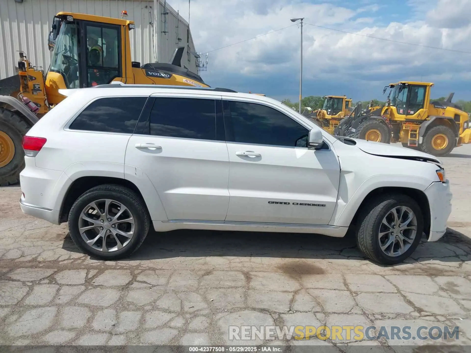 13 fotografías del automóvil dañado 1C4RJFJT2KC649168 JEEP GRAND CHEROKEE 2019
