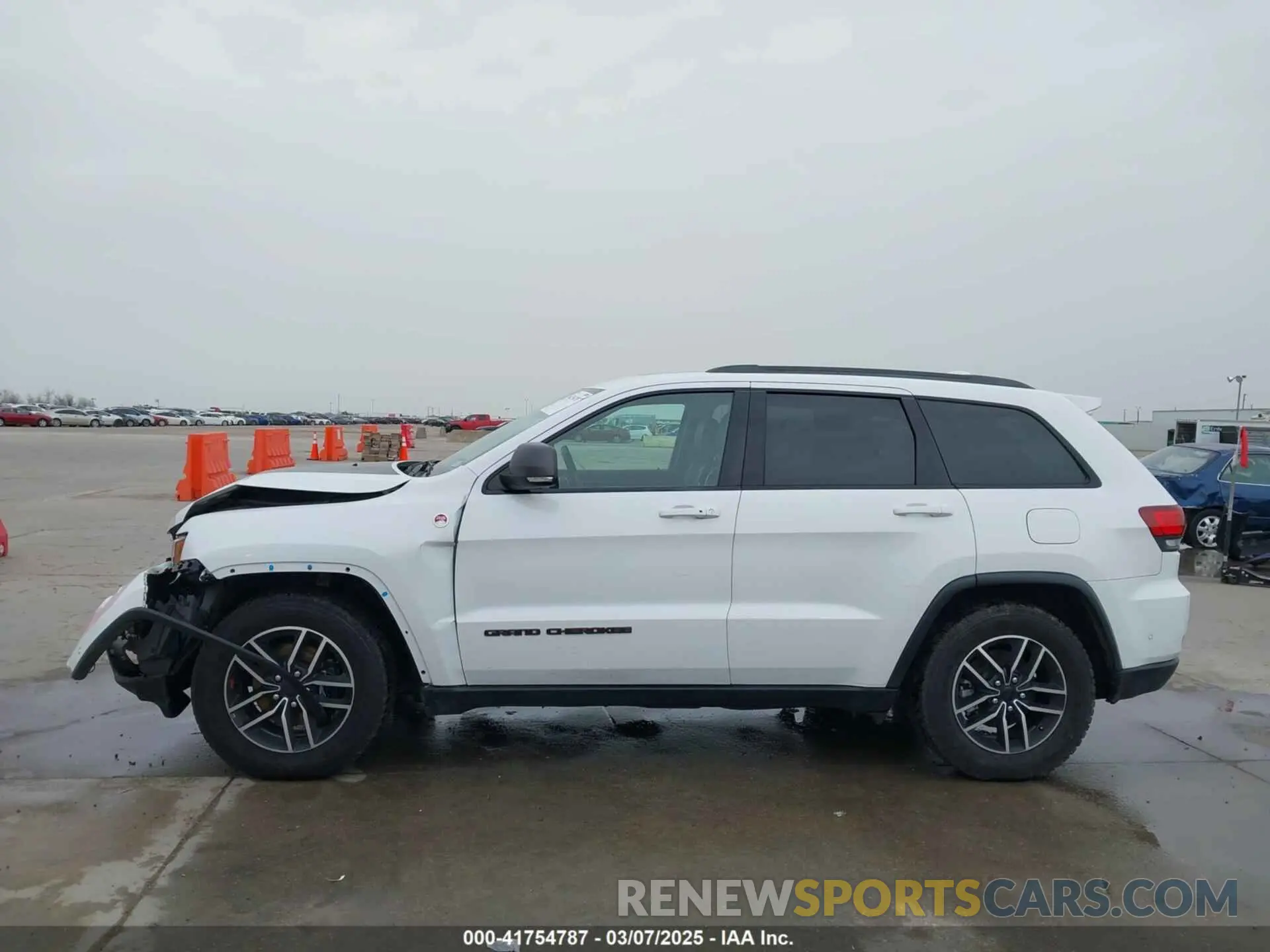 15 fotografías del automóvil dañado 1C4RJFLG0KC837817 JEEP GRAND CHEROKEE 2019