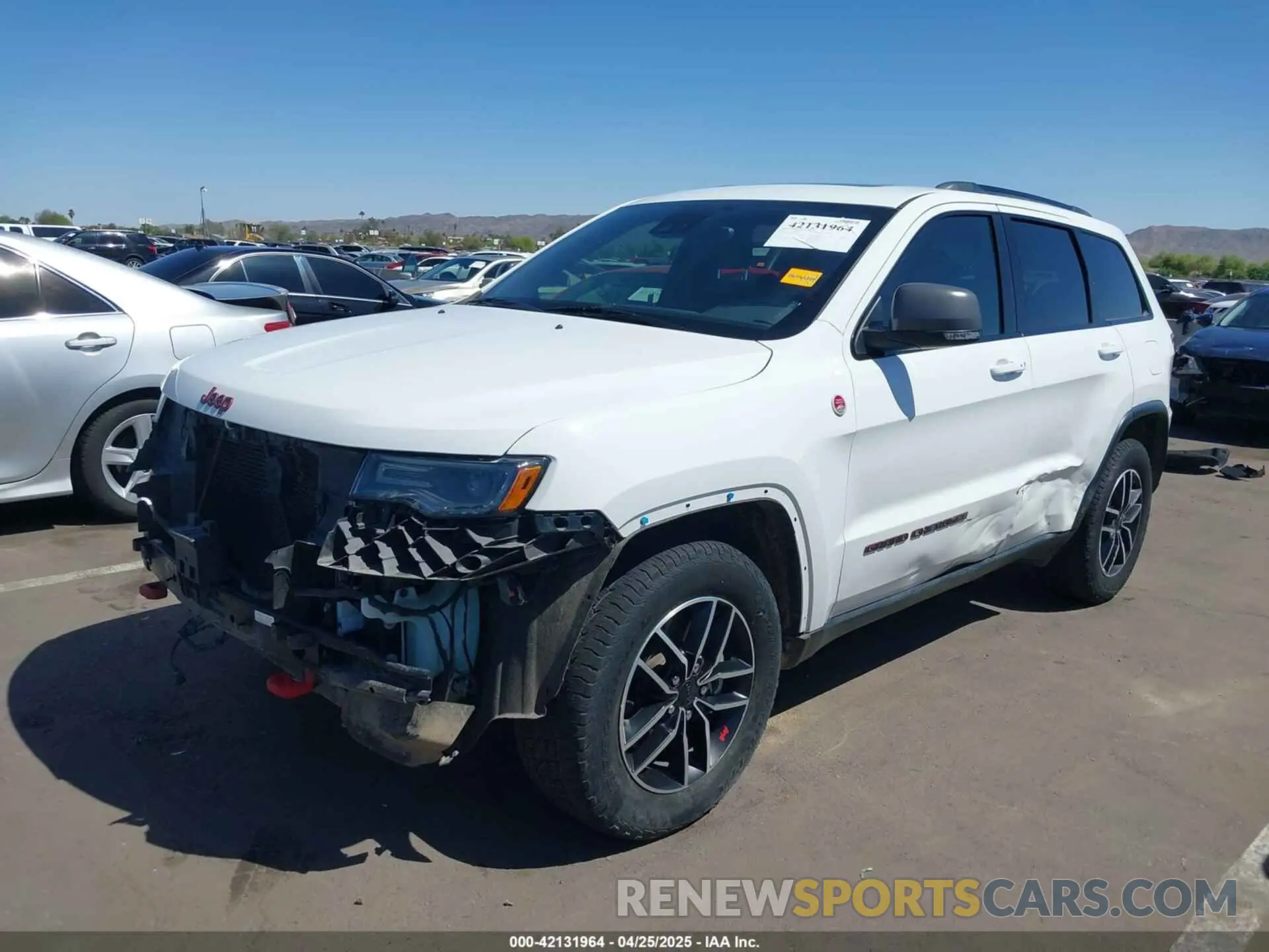 6 fotografías del automóvil dañado 1C4RJFLT2KC762132 JEEP GRAND CHEROKEE 2019