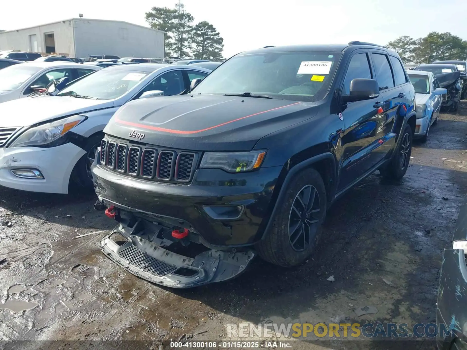 2 fotografías del automóvil dañado 1C4RJFLT6KC641507 JEEP GRAND CHEROKEE 2019
