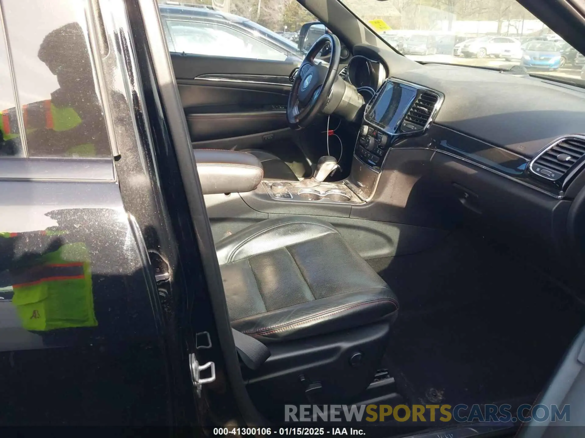 5 fotografías del automóvil dañado 1C4RJFLT6KC641507 JEEP GRAND CHEROKEE 2019