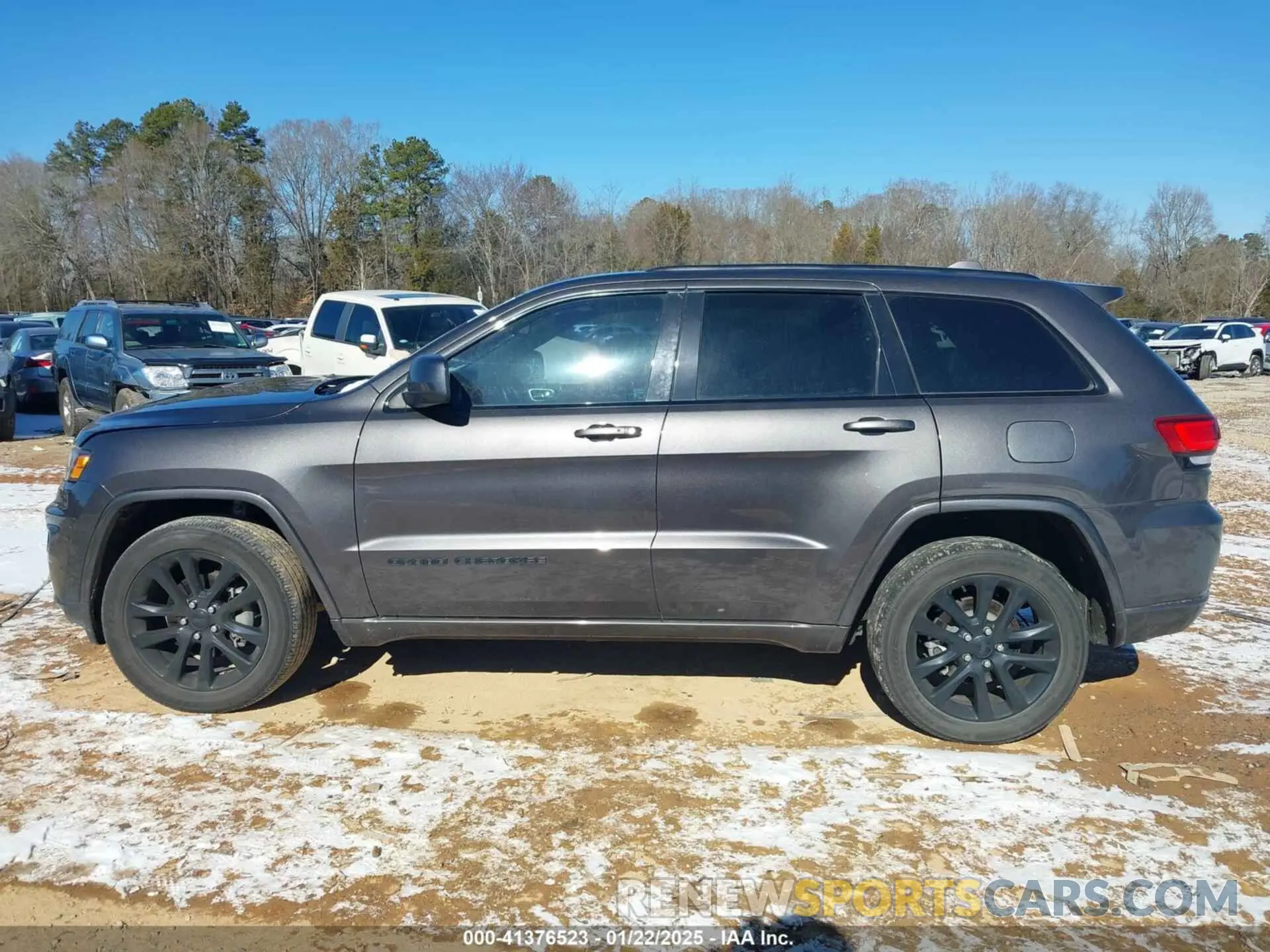14 fotografías del automóvil dañado 1C4RJEAG0LC170357 JEEP GRAND CHEROKEE 2020