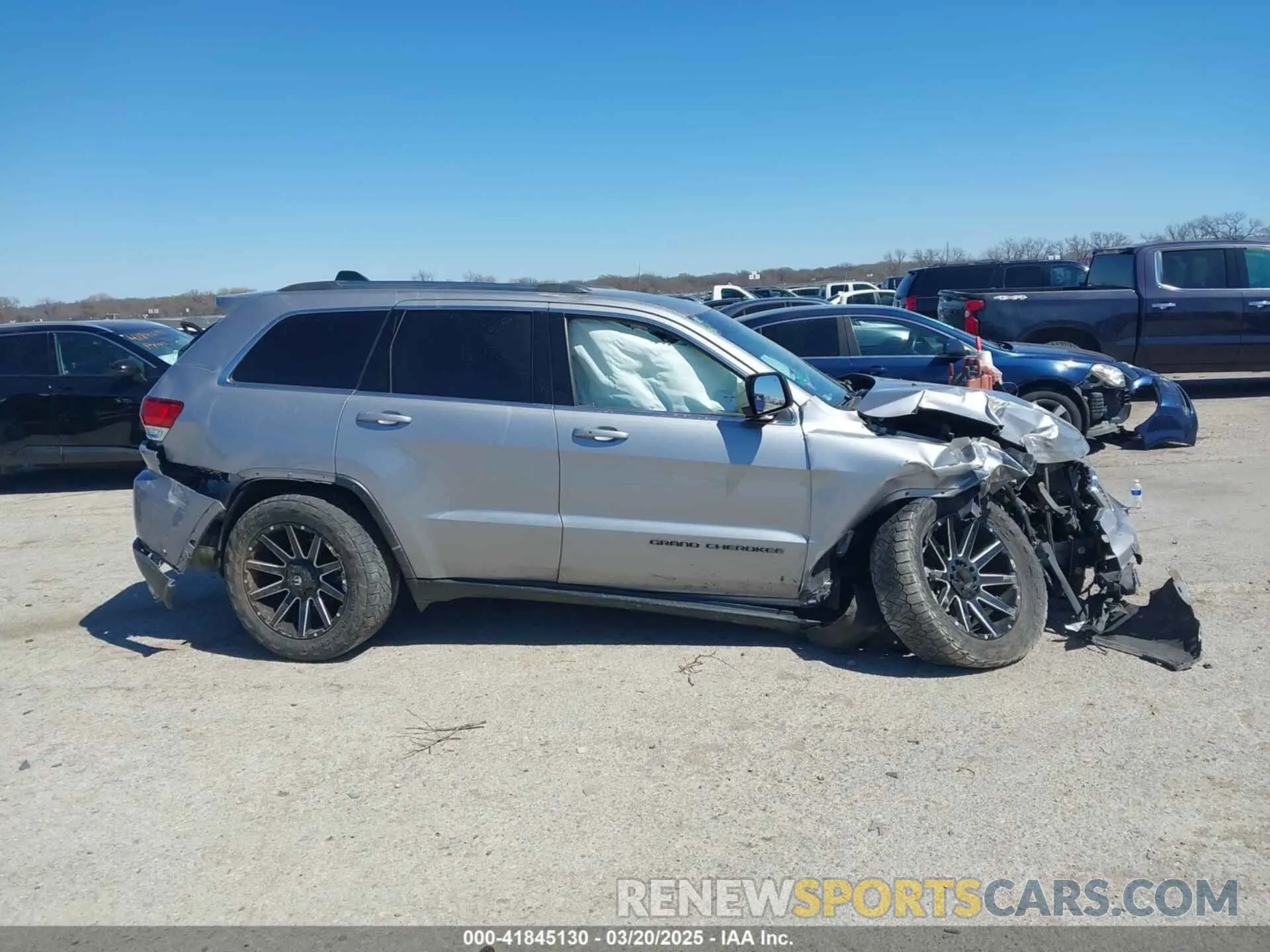 12 fotografías del automóvil dañado 1C4RJEAG6LC256742 JEEP GRAND CHEROKEE 2020