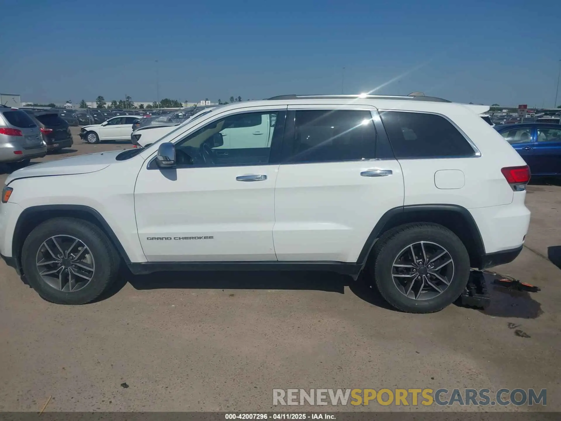 14 fotografías del automóvil dañado 1C4RJEBG0LC265886 JEEP GRAND CHEROKEE 2020