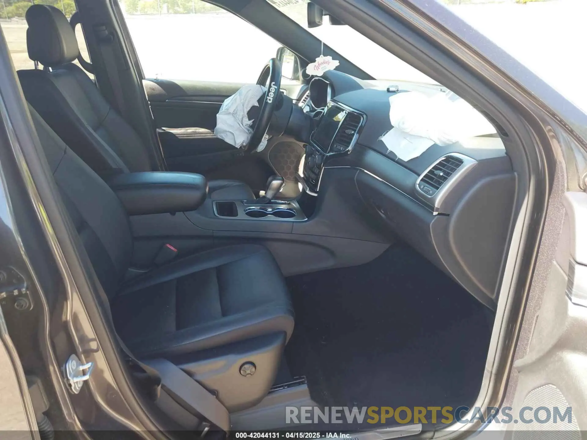 5 fotografías del automóvil dañado 1C4RJEBG1LC191510 JEEP GRAND CHEROKEE 2020