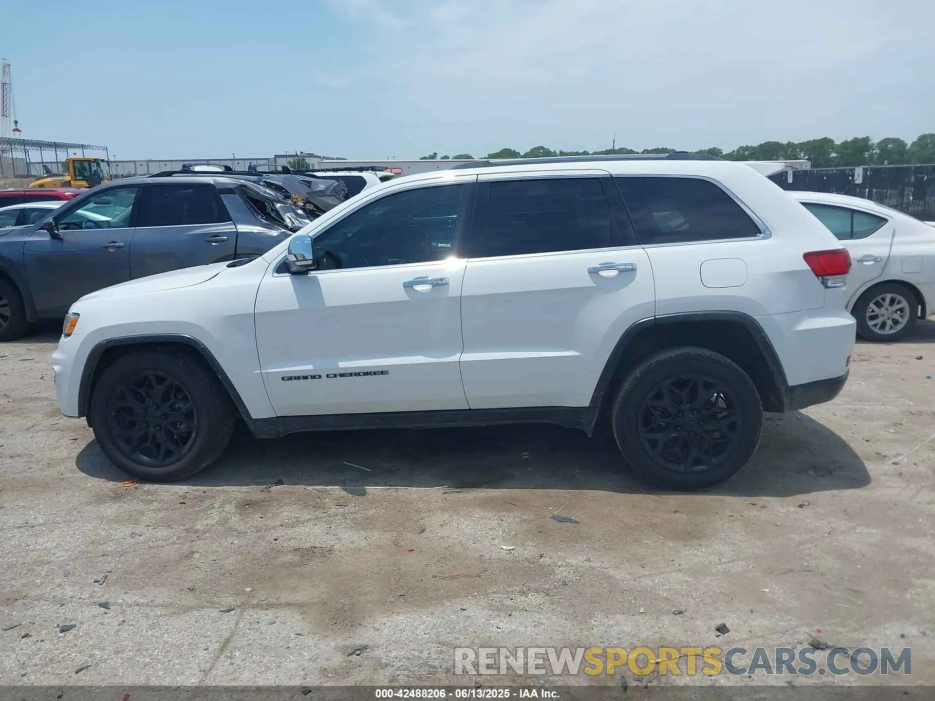 14 fotografías del automóvil dañado 1C4RJEBG5LC140043 JEEP GRAND CHEROKEE 2020