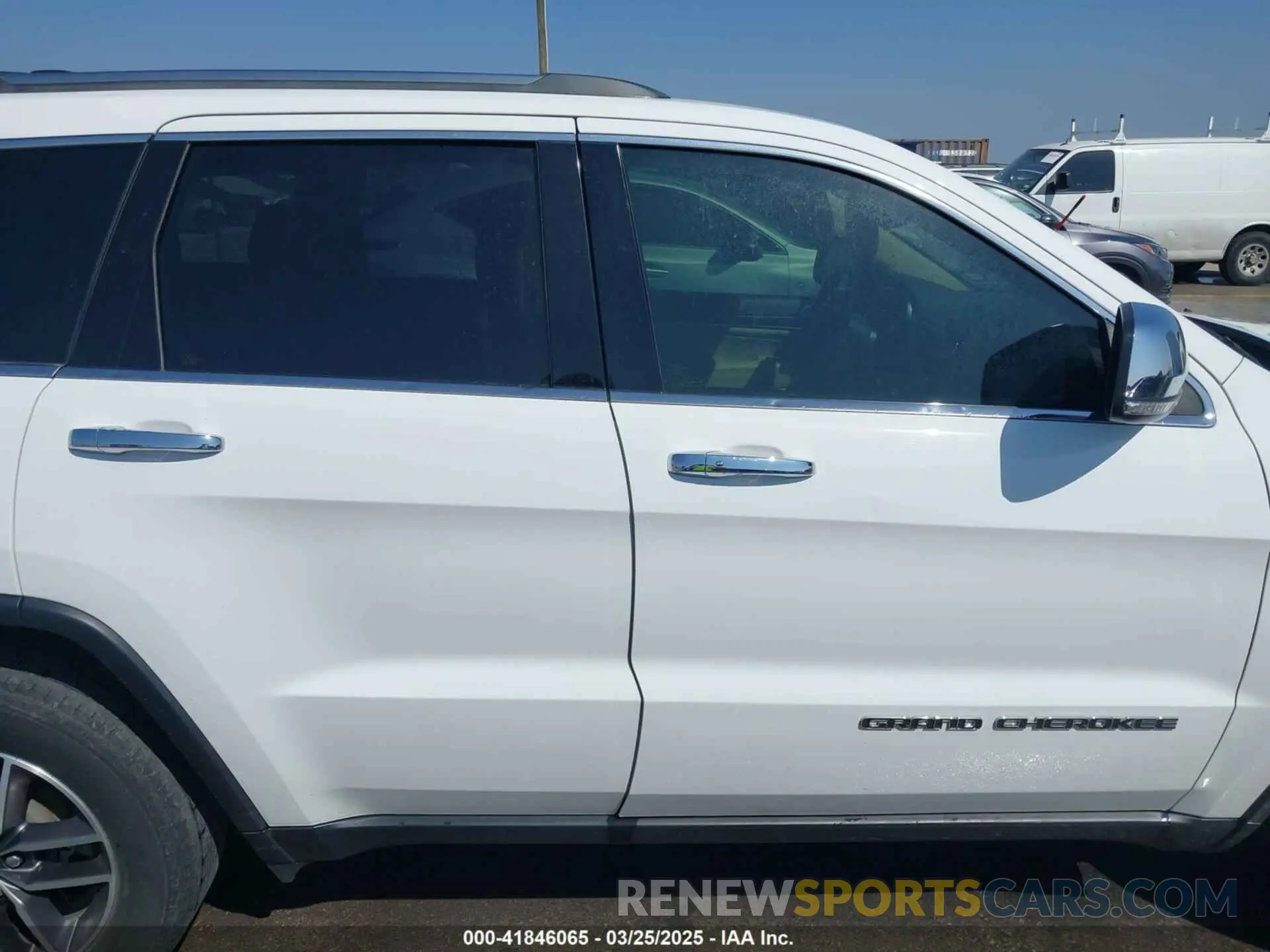 13 fotografías del automóvil dañado 1C4RJEBG7LC392537 JEEP GRAND CHEROKEE 2020