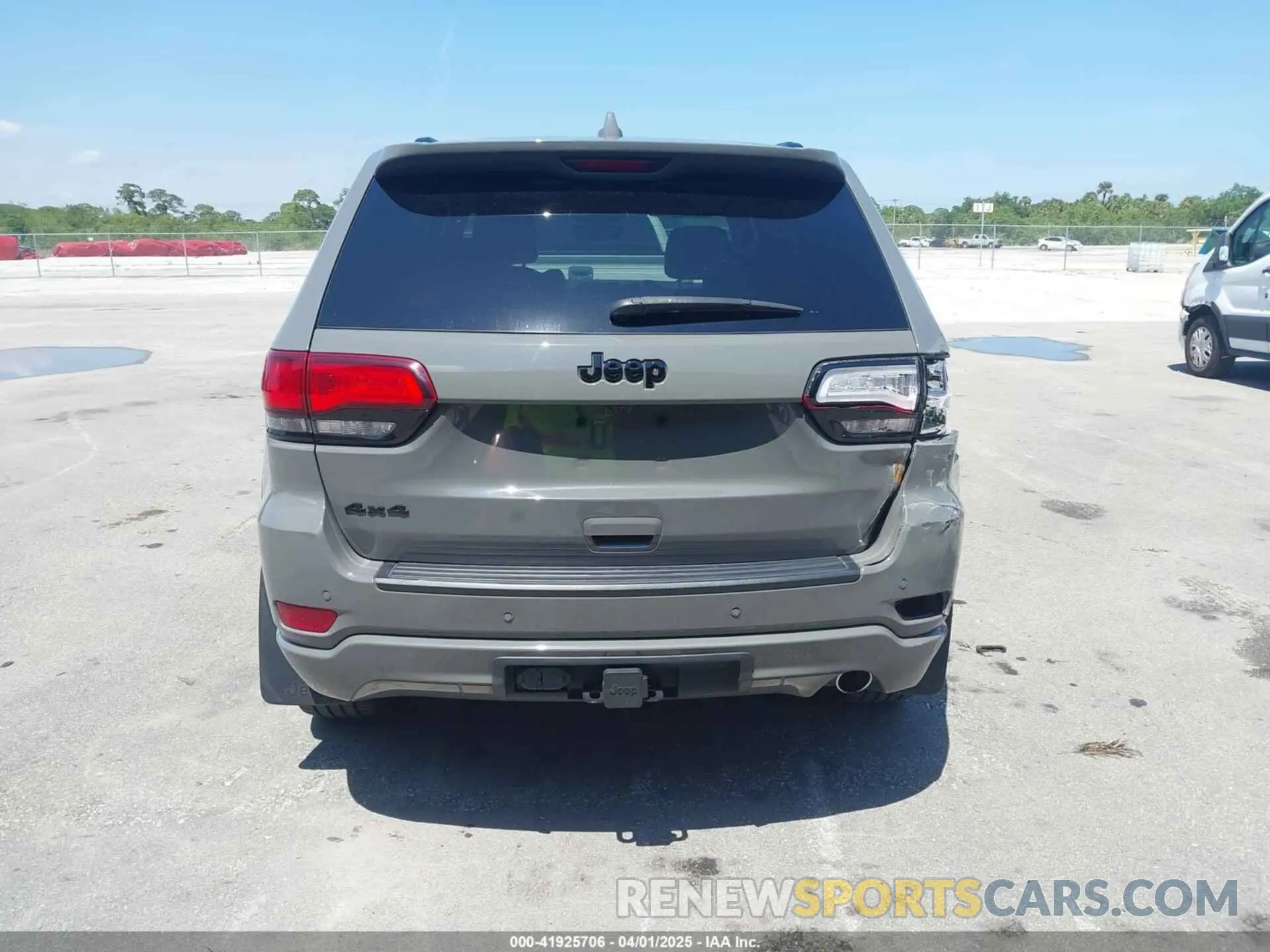 16 fotografías del automóvil dañado 1C4RJFAG3LC141313 JEEP GRAND CHEROKEE 2020