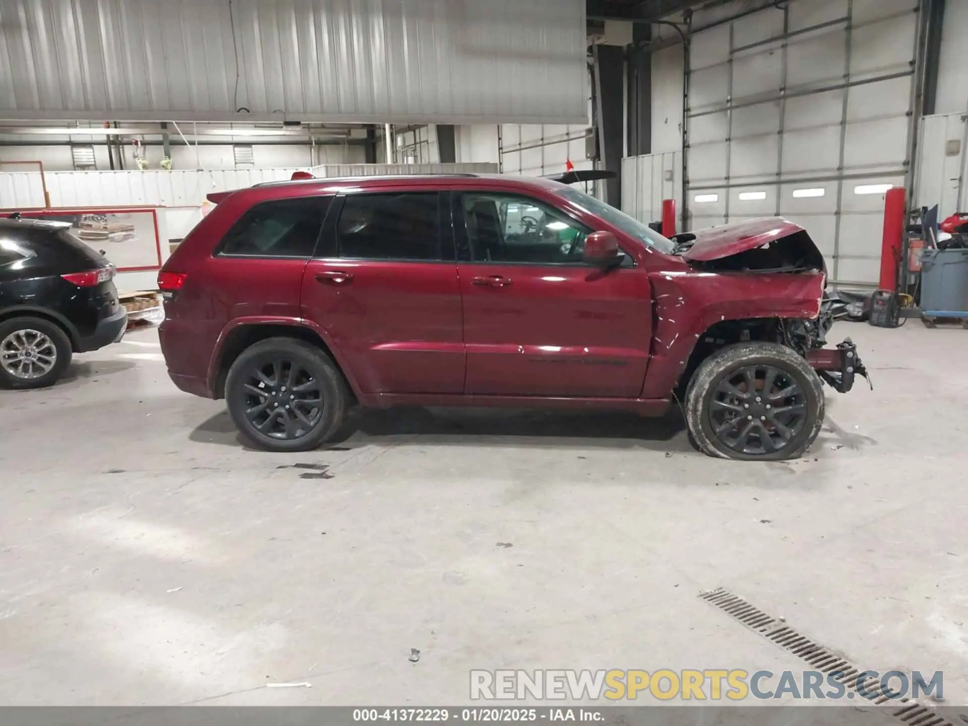 13 fotografías del automóvil dañado 1C4RJFAG3LC297996 JEEP GRAND CHEROKEE 2020