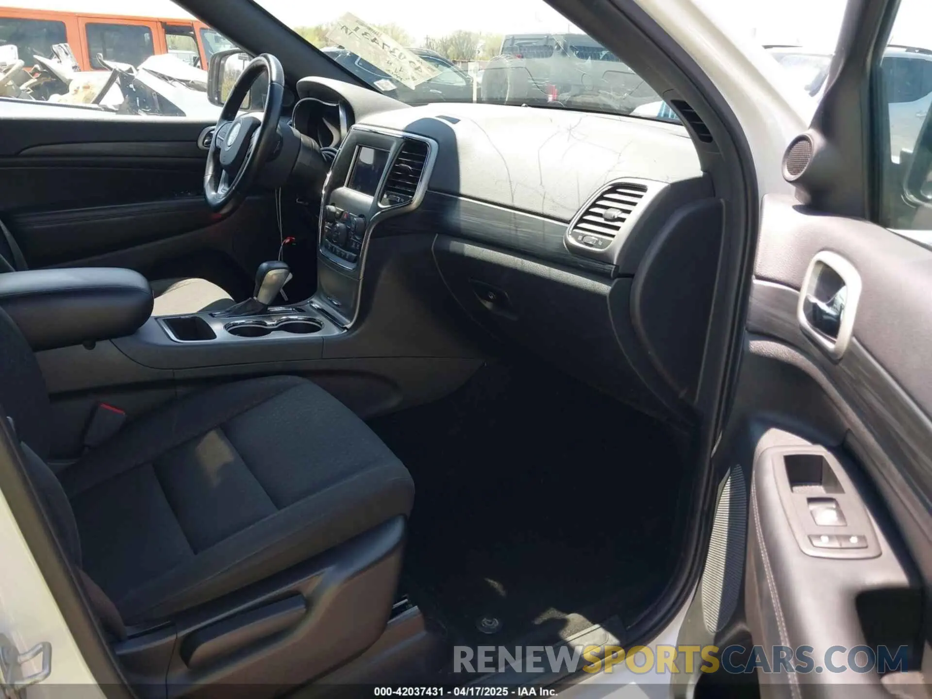 5 fotografías del automóvil dañado 1C4RJFAG4LC292886 JEEP GRAND CHEROKEE 2020