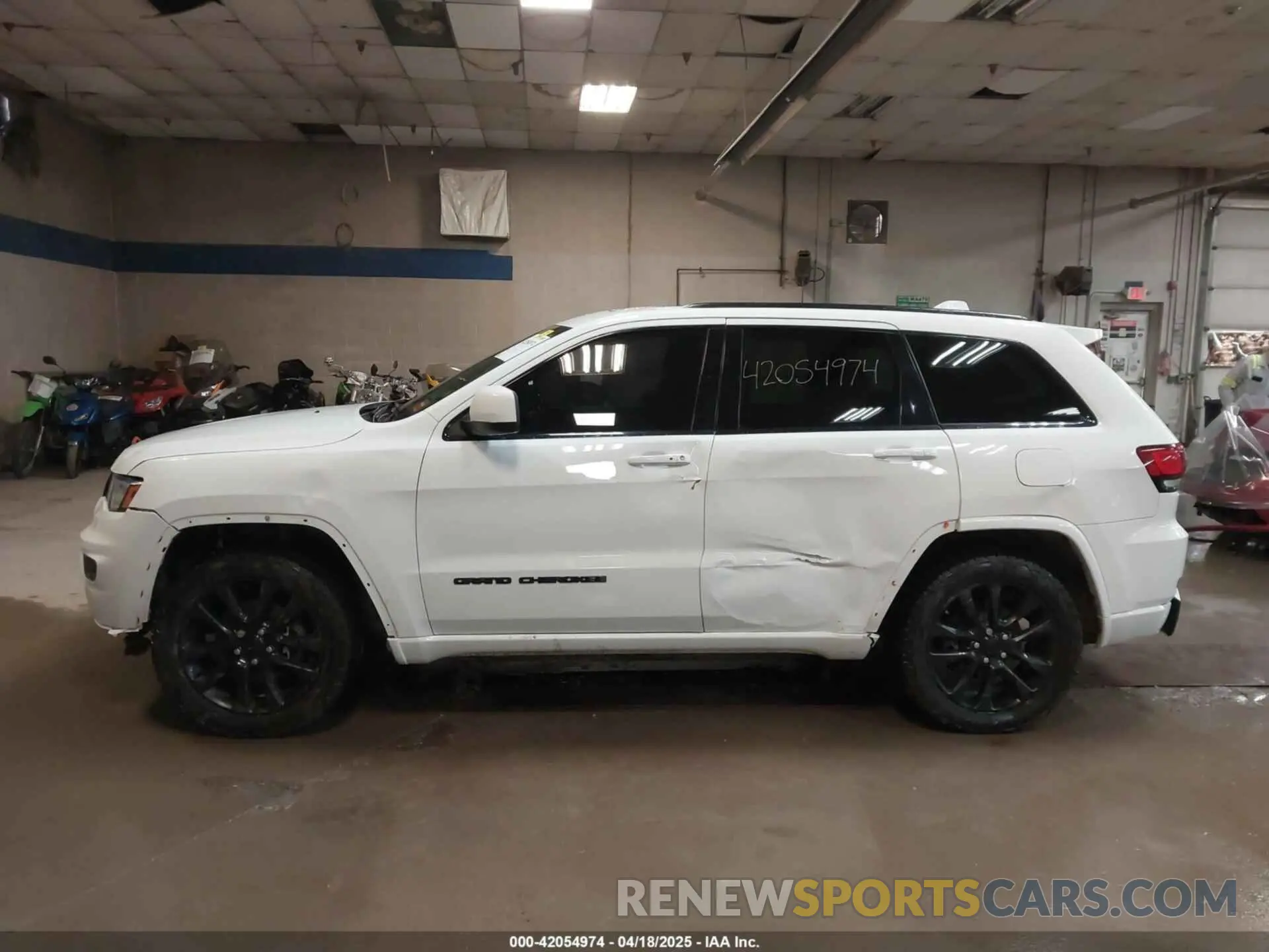 15 fotografías del automóvil dañado 1C4RJFAG4LC361298 JEEP GRAND CHEROKEE 2020