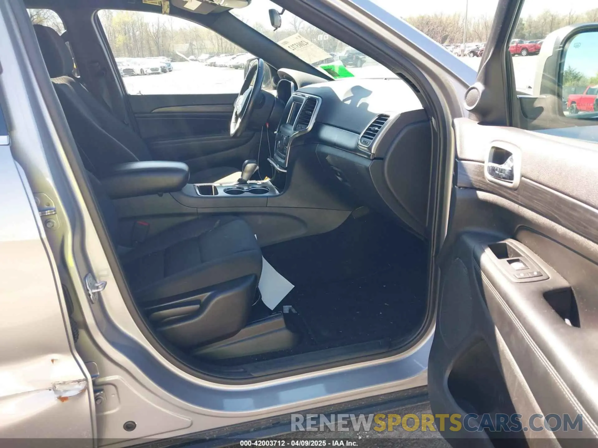 5 fotografías del automóvil dañado 1C4RJFAG6LC101078 JEEP GRAND CHEROKEE 2020