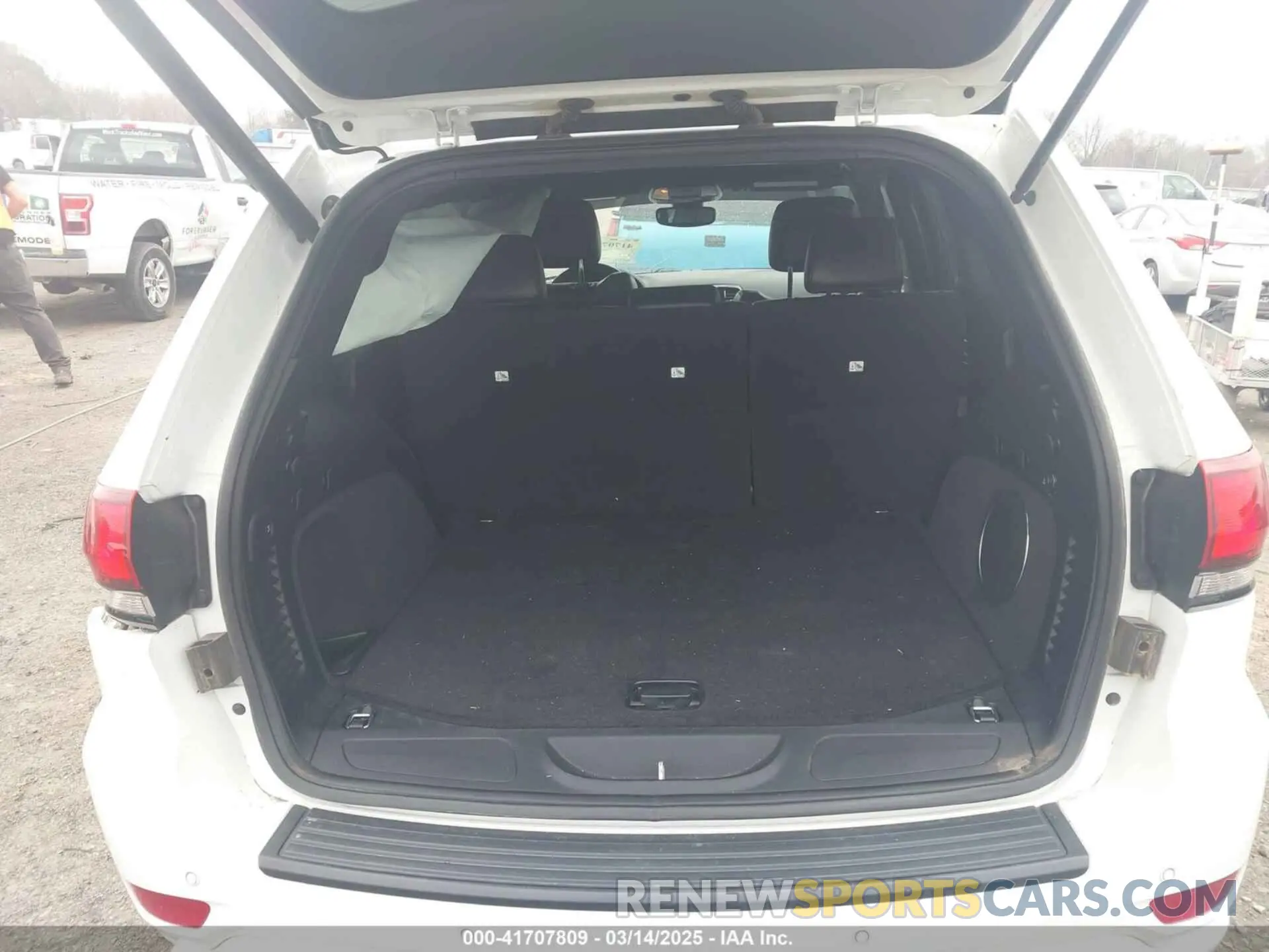 8 fotografías del automóvil dañado 1C4RJFAG6LC206297 JEEP GRAND CHEROKEE 2020