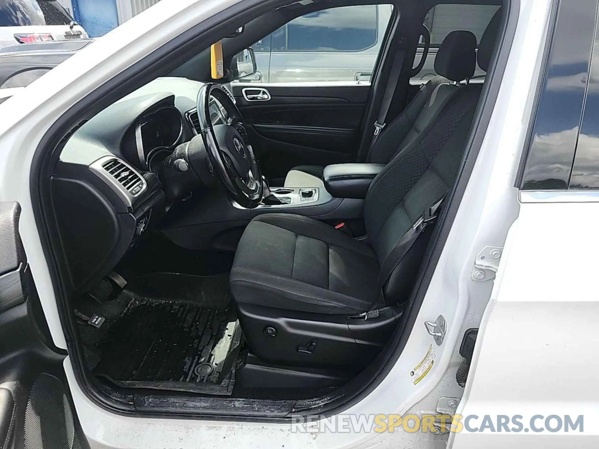 16 fotografías del automóvil dañado 1C4RJFAGXLC100516 JEEP GRAND CHEROKEE 2020