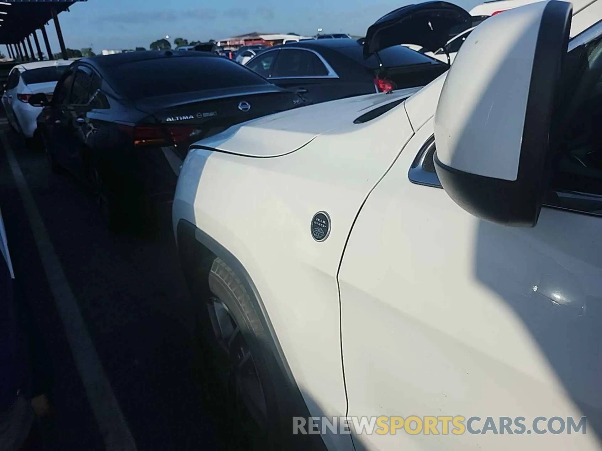 6 fotografías del automóvil dañado 1C4RJFAGXLC100516 JEEP GRAND CHEROKEE 2020