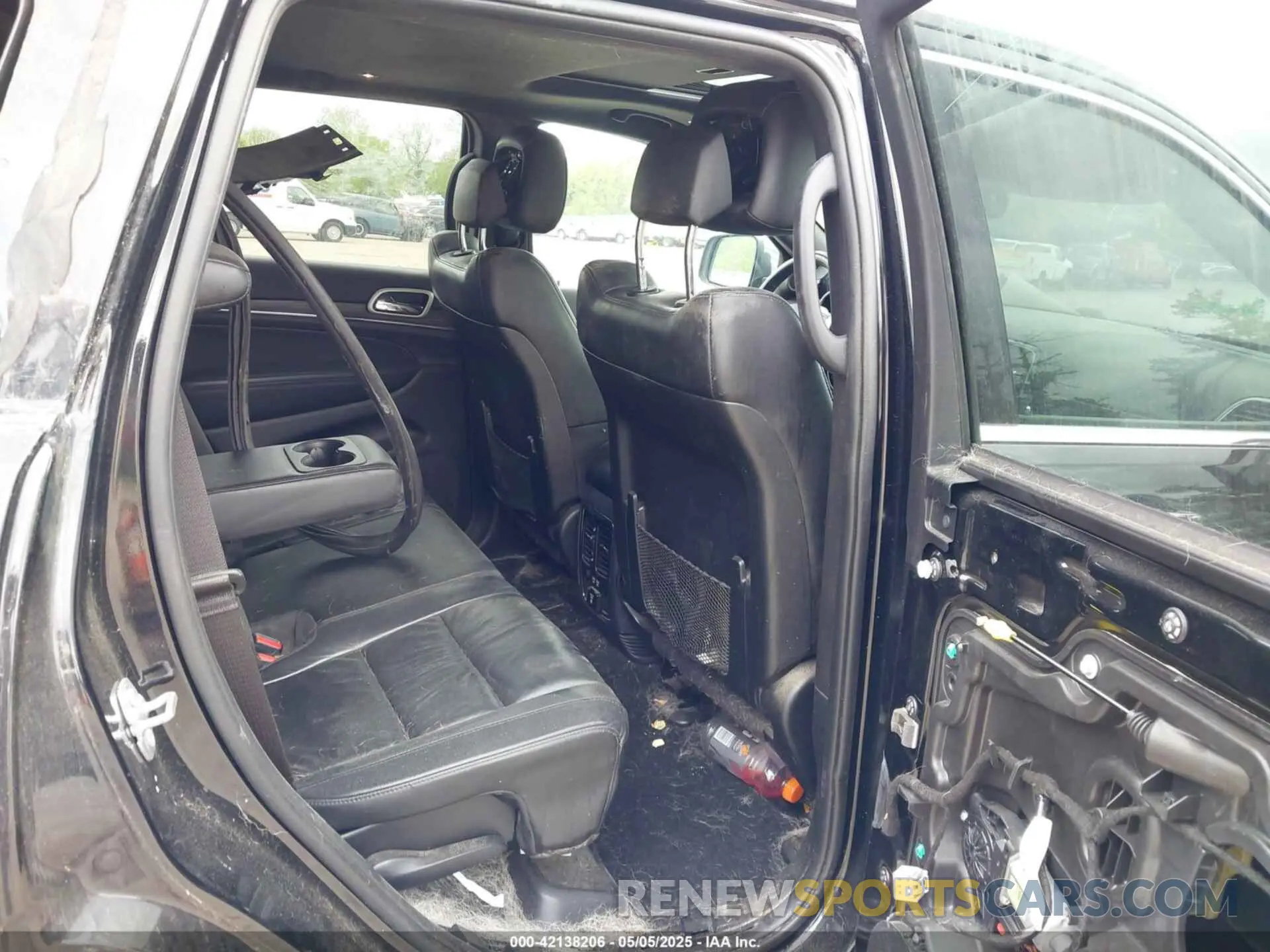 8 fotografías del automóvil dañado 1C4RJFBG0LC332847 JEEP GRAND CHEROKEE 2020