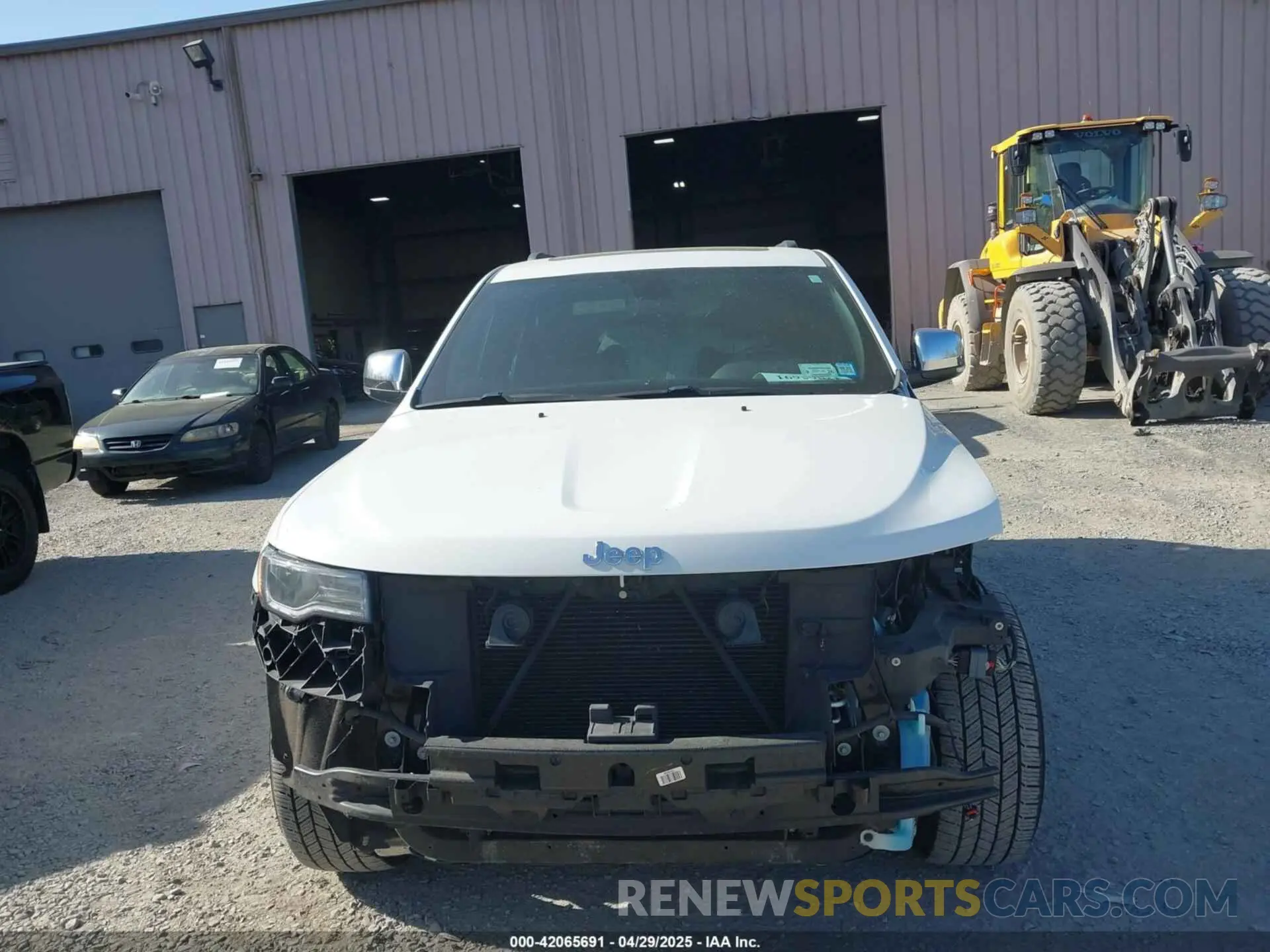 13 fotografías del automóvil dañado 1C4RJFBG0LC371924 JEEP GRAND CHEROKEE 2020