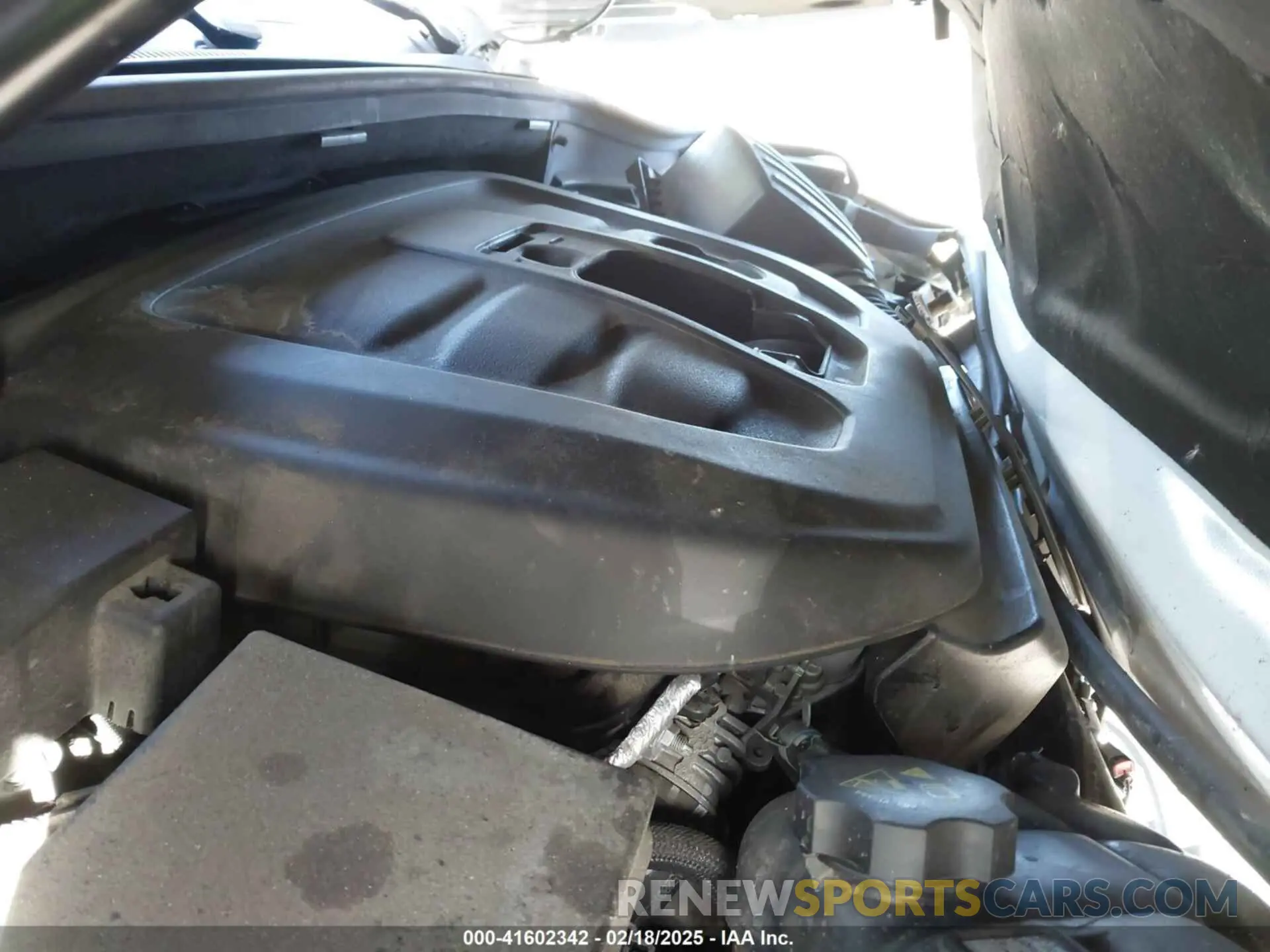10 fotografías del automóvil dañado 1C4RJFBG1LC387548 JEEP GRAND CHEROKEE 2020