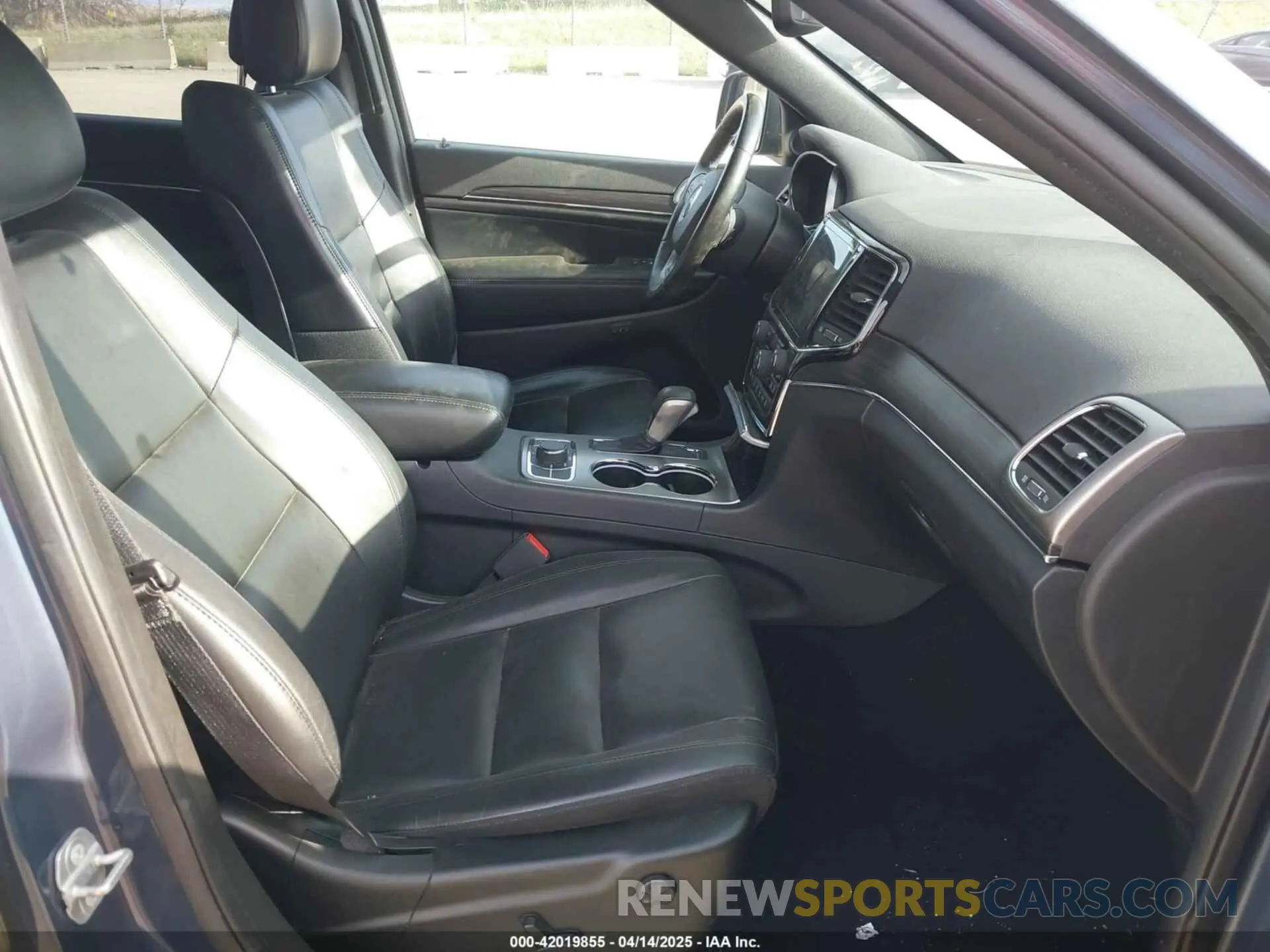 5 fotografías del automóvil dañado 1C4RJFBG2LC137560 JEEP GRAND CHEROKEE 2020