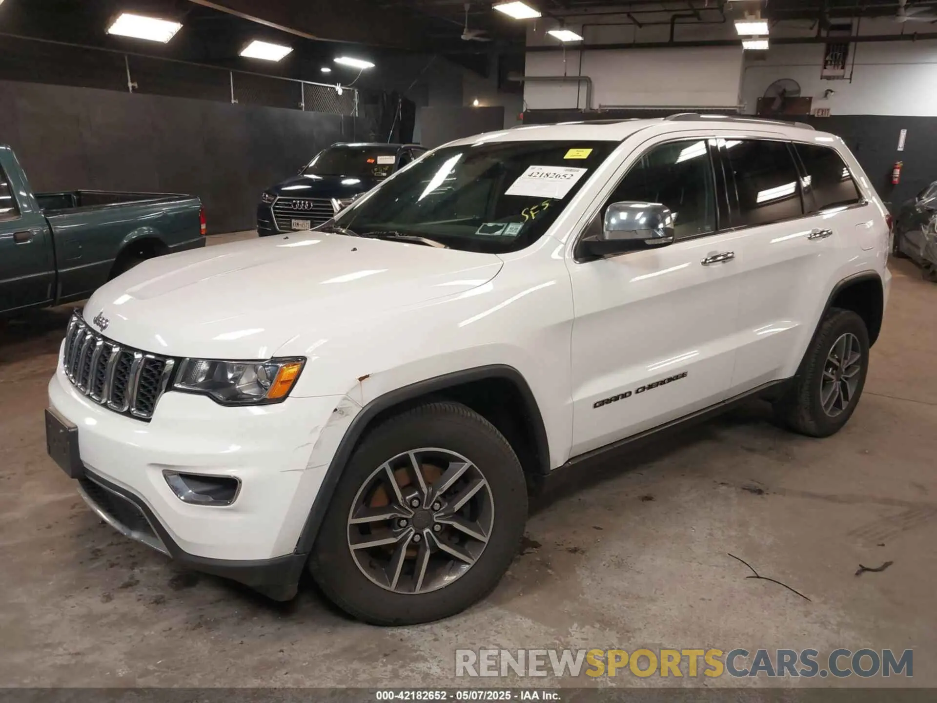 2 fotografías del automóvil dañado 1C4RJFBG2LC218297 JEEP GRAND CHEROKEE 2020